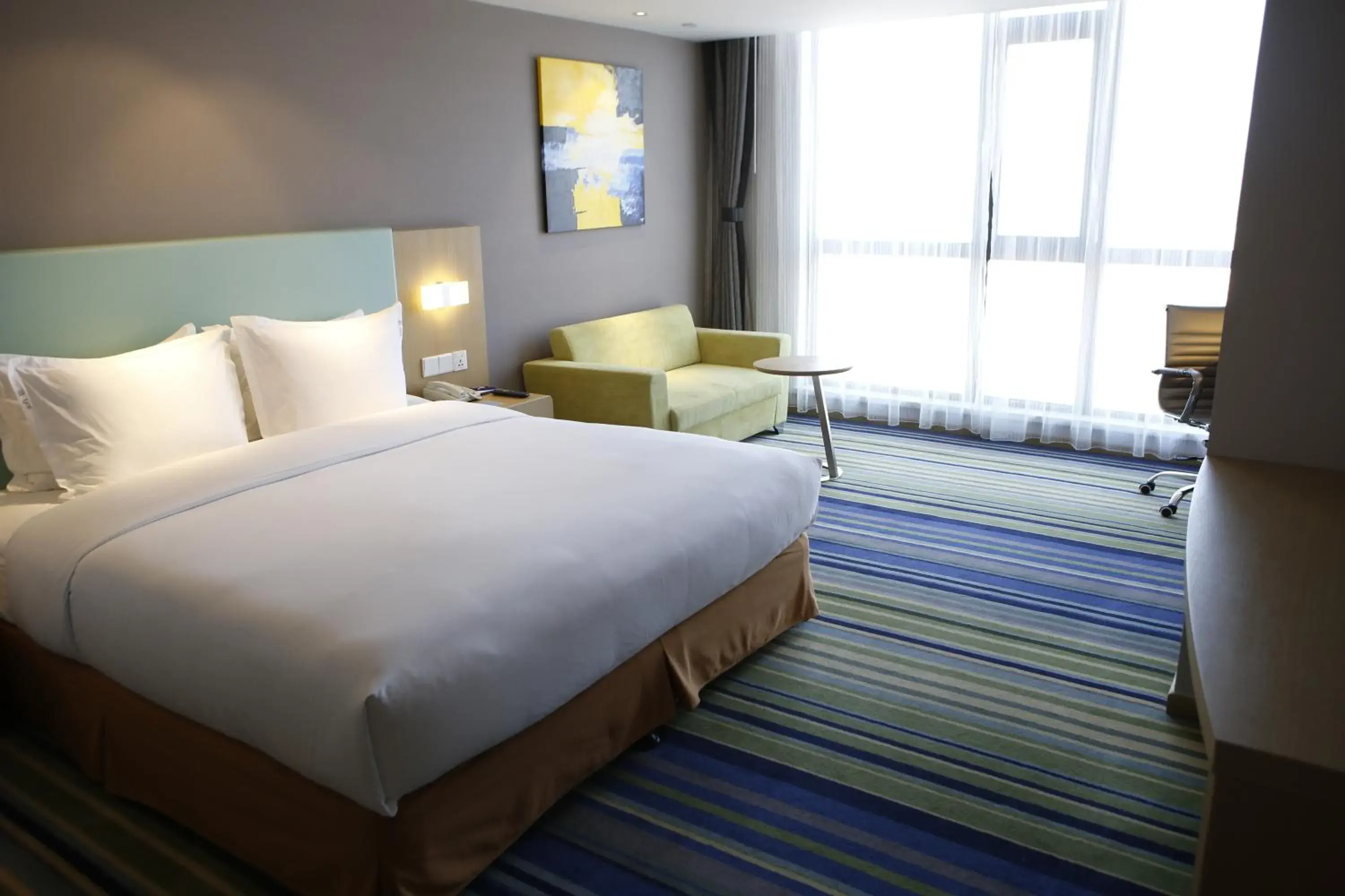 Standard King Room in Holiday Inn Express Yingkou Onelong Plaza by IHG Standard King Room in Holiday Inn Express Yingkou Onelong Plaza by IHG