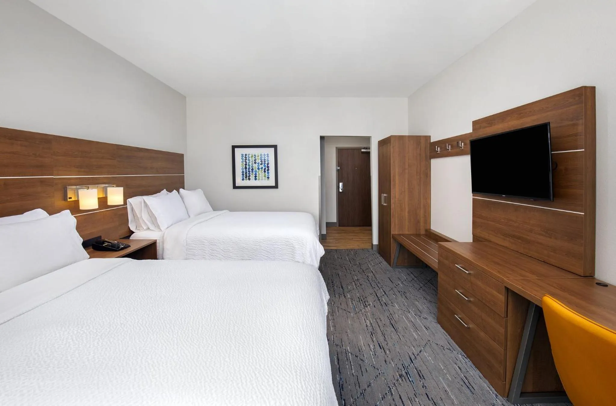 Photo of the whole room, Bed in Holiday Inn Express & Suites - Carrollton West by IHG