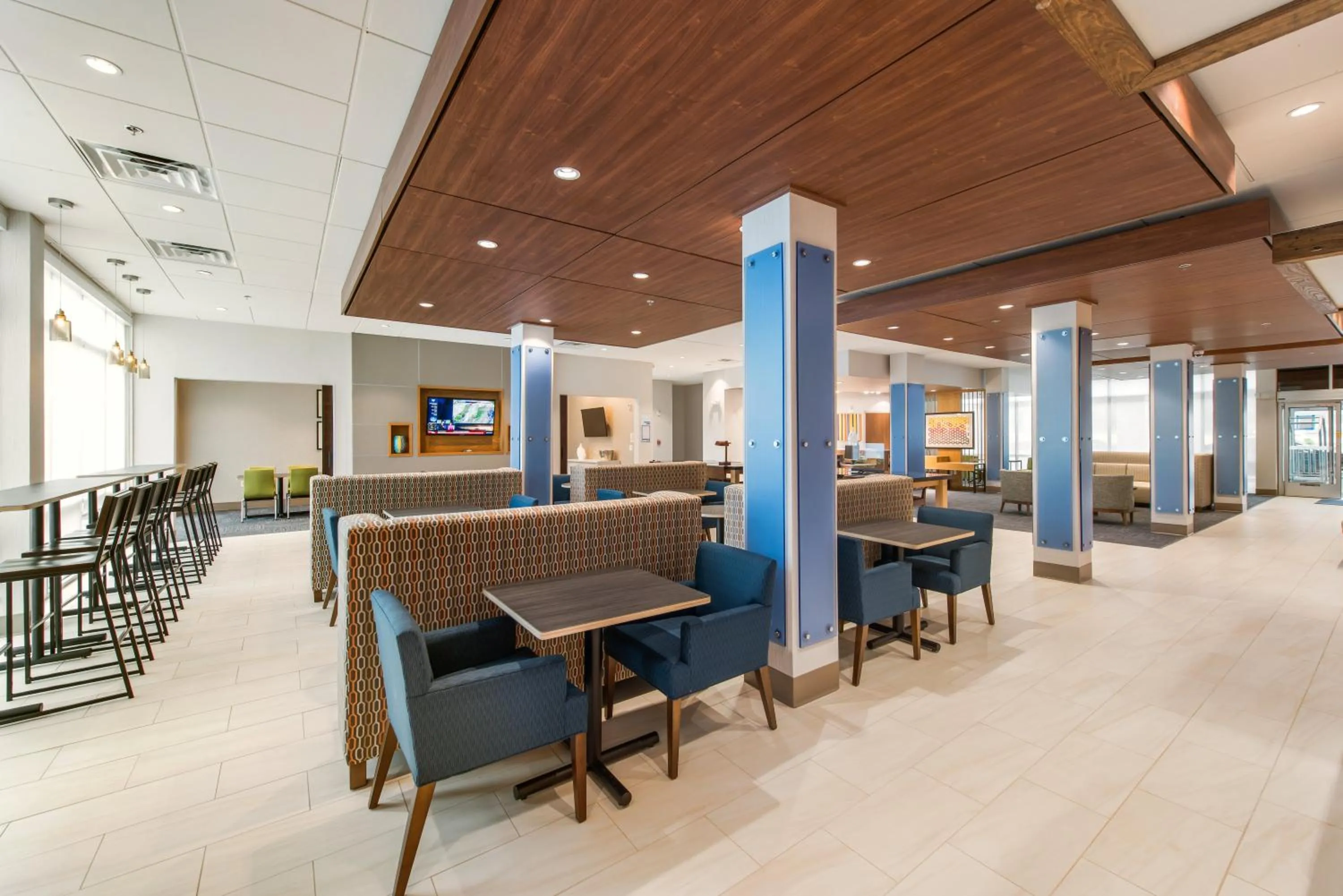 Breakfast in Holiday Inn Express & Suites - Carrollton West by IHG