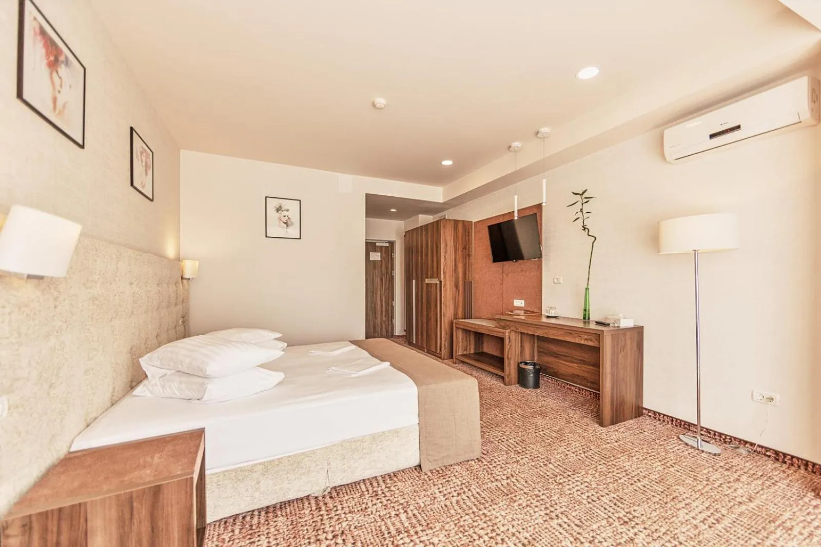 Bed in Grand Hotel Belvedere