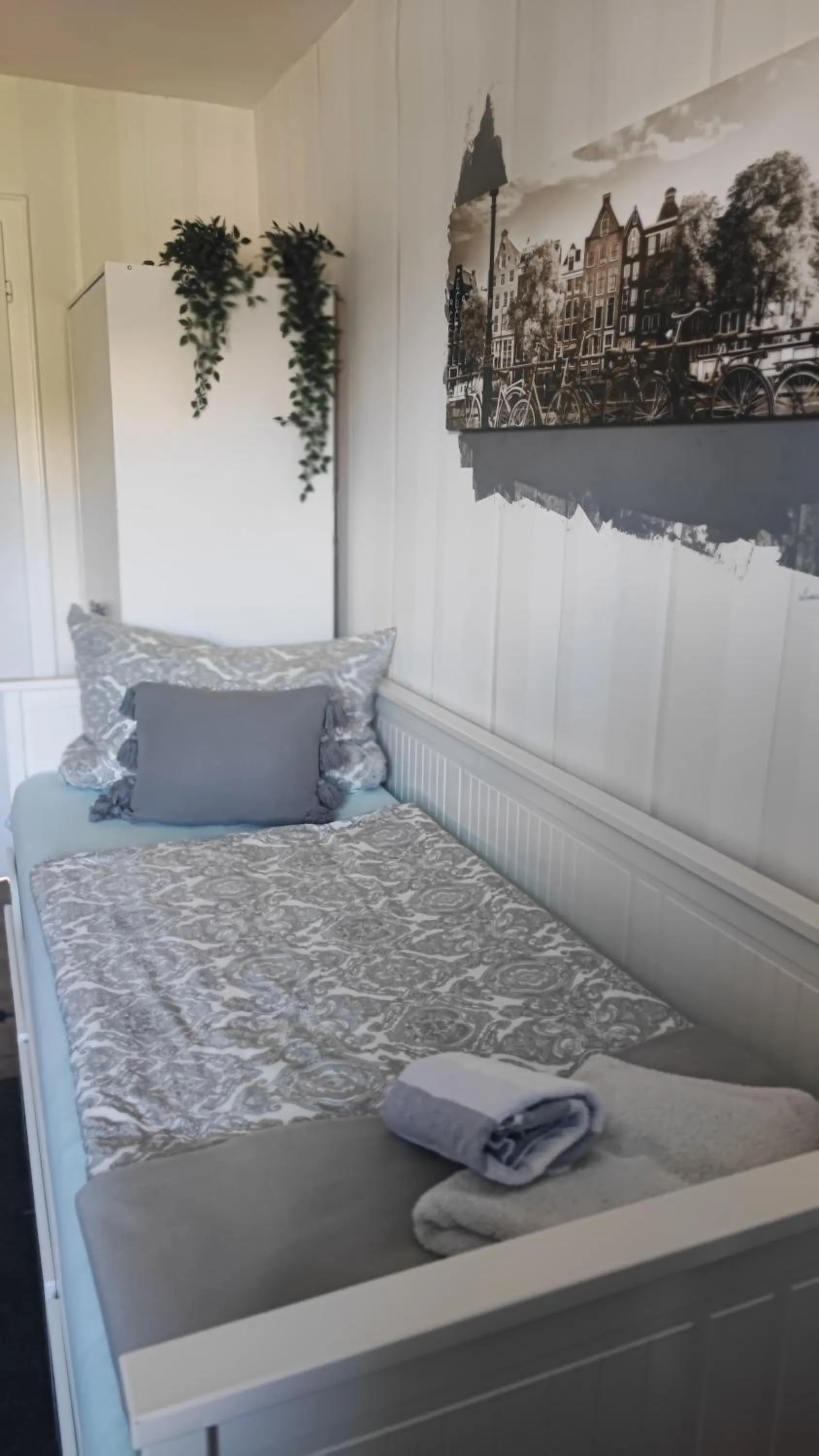 Bed in Villa Jani b&b