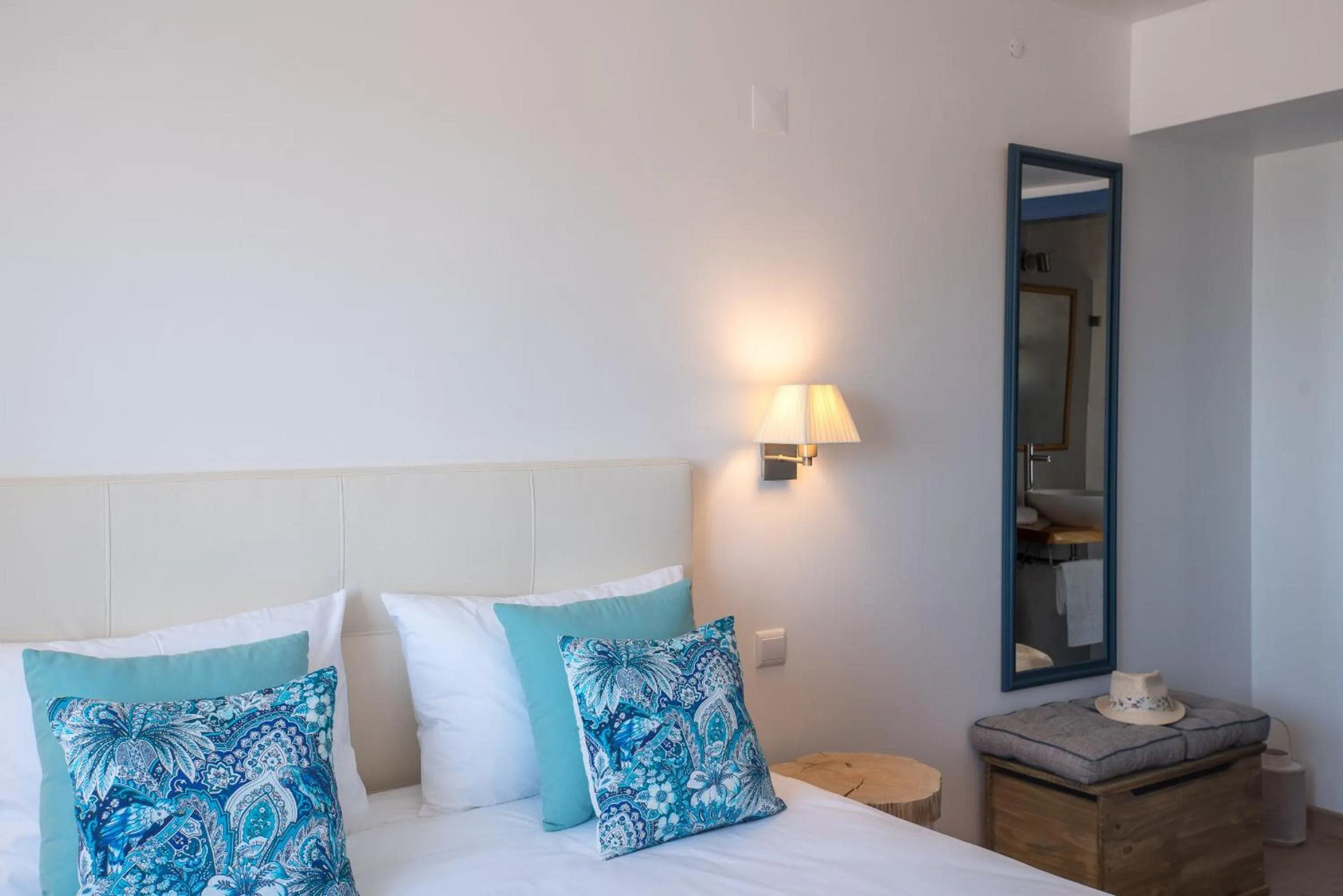 Decorative detail, Bed in Eco Soul Ericeira Guesthouse - Adults Only