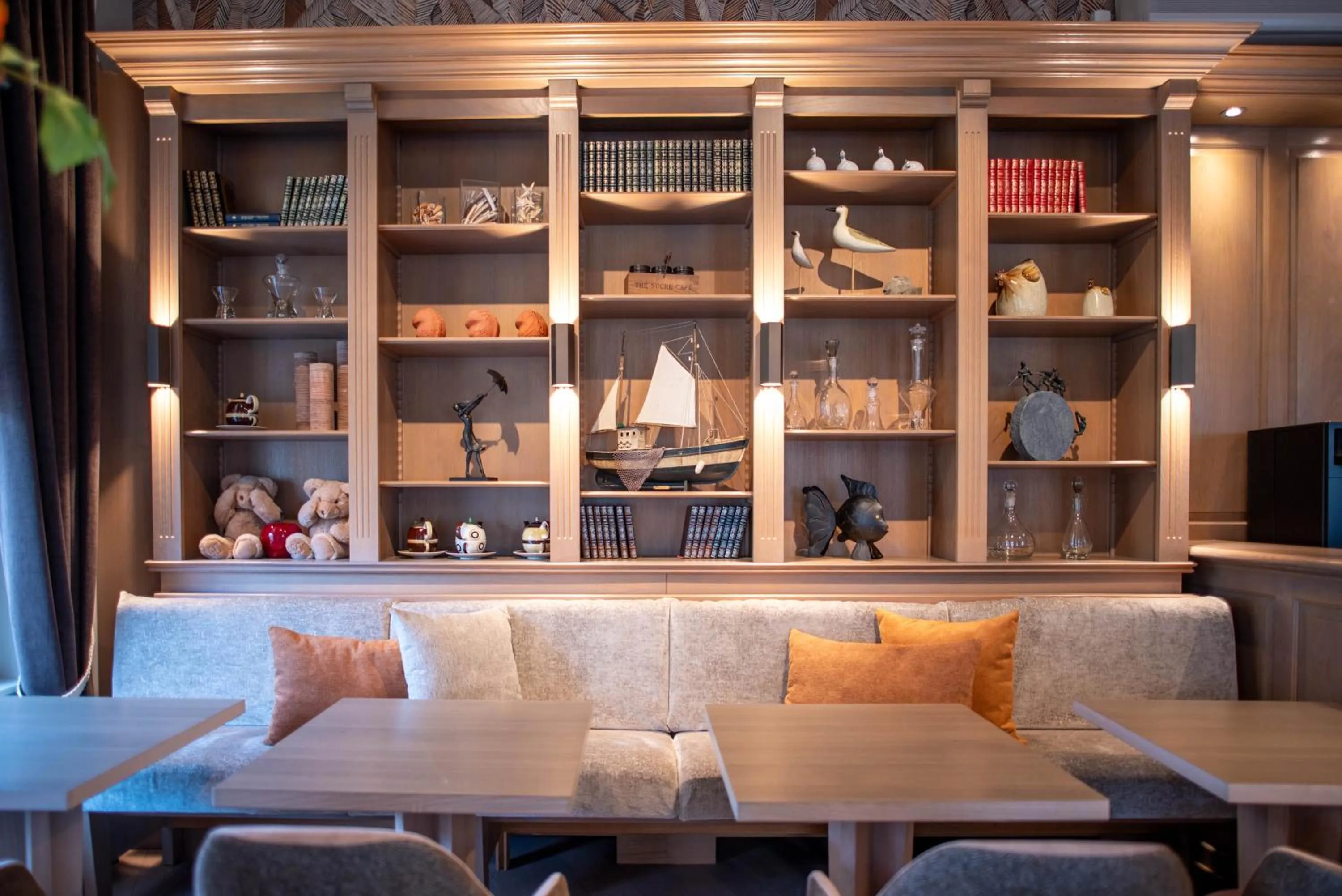 Lounge or bar in Ambassador Hotel