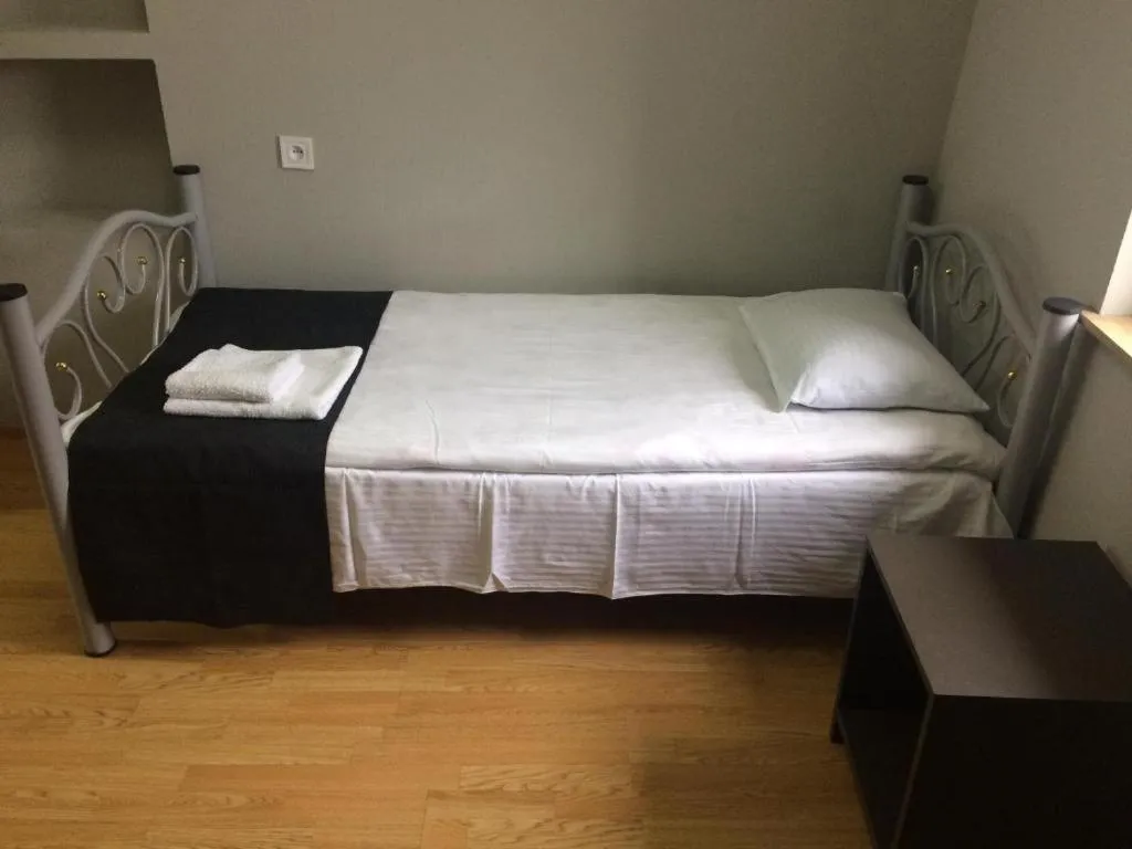 Bedroom, Bed in Hotel Lemi