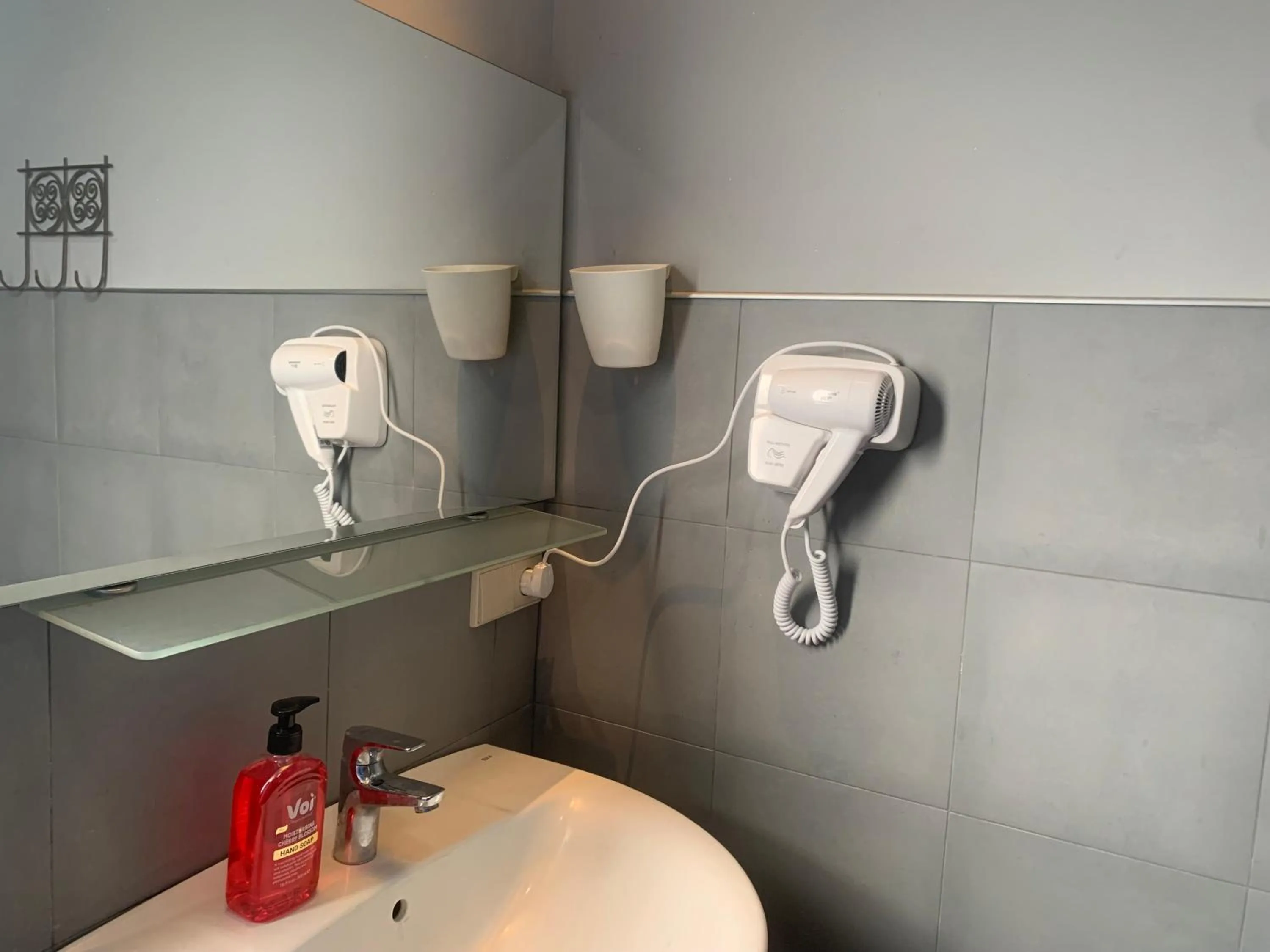 Bathroom in Hotel Lemi