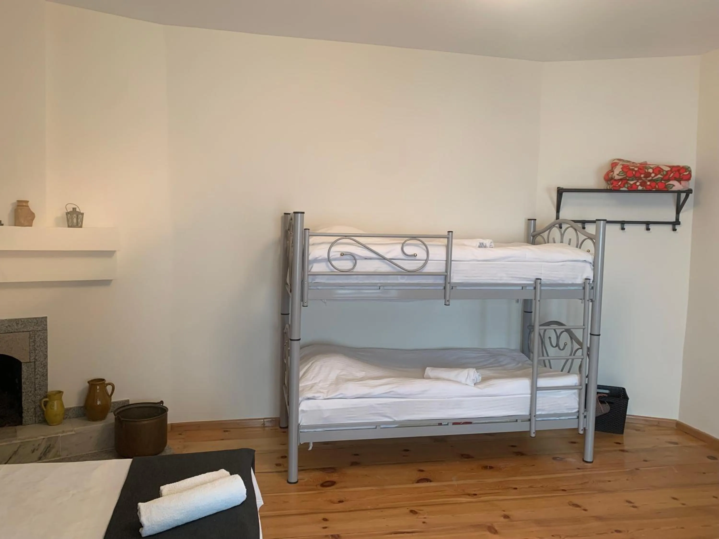 bunk bed, Bed in Hotel Lemi