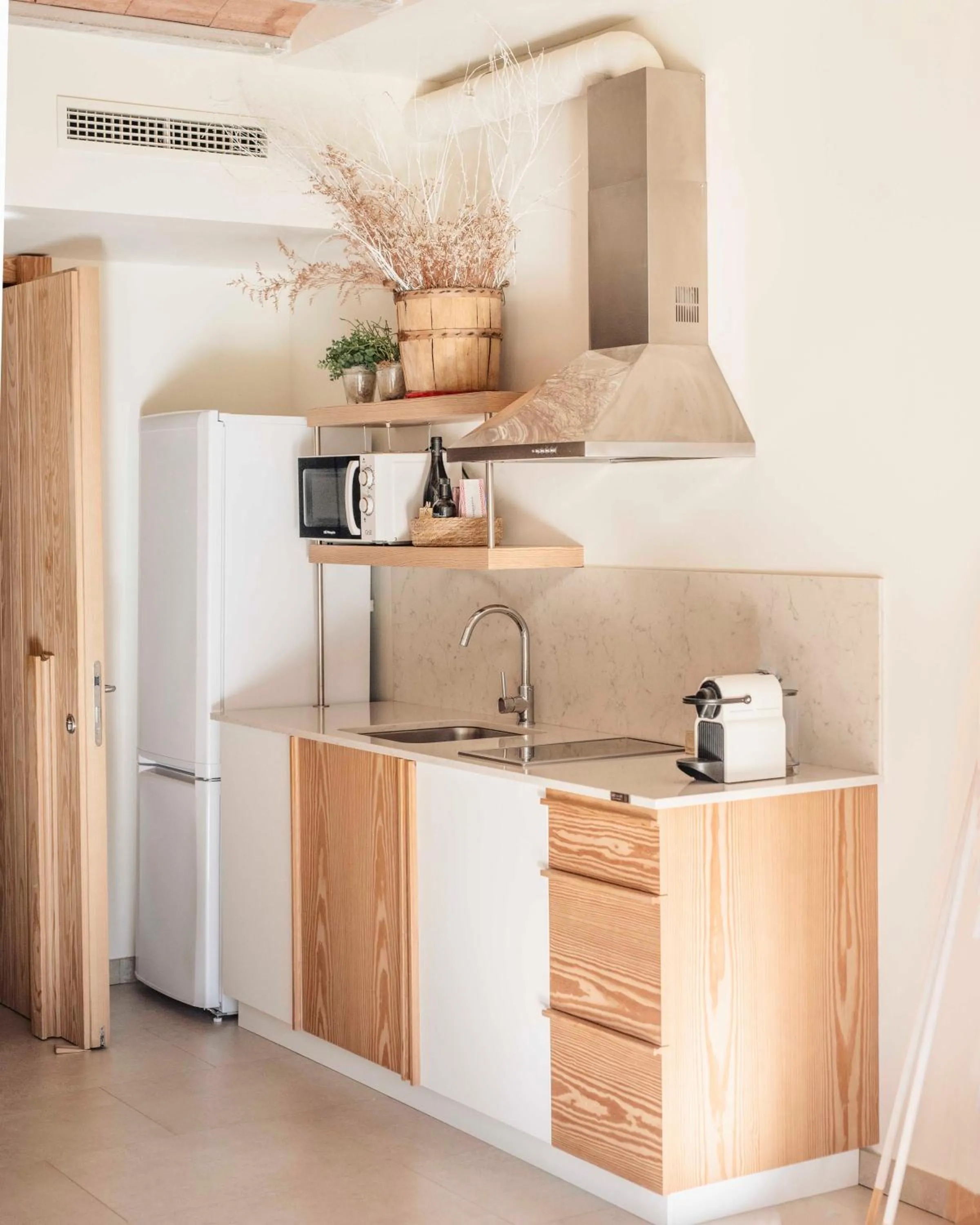 Kitchen or kitchenette in Can Alemany