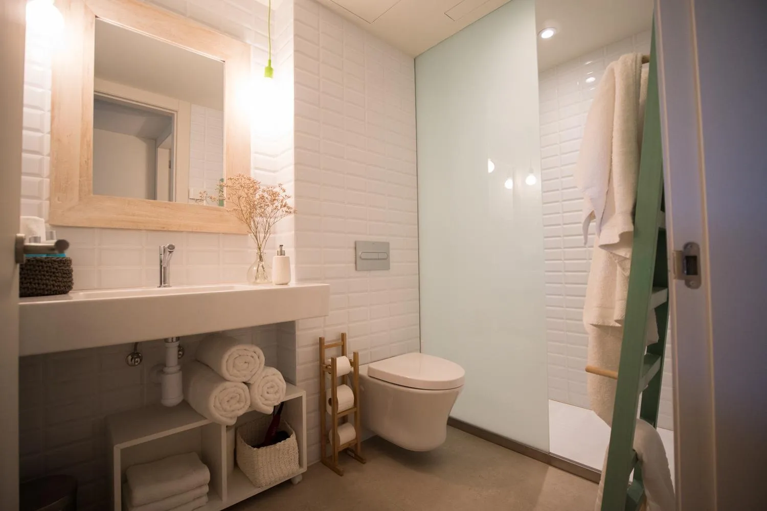 Shower in Can Alemany