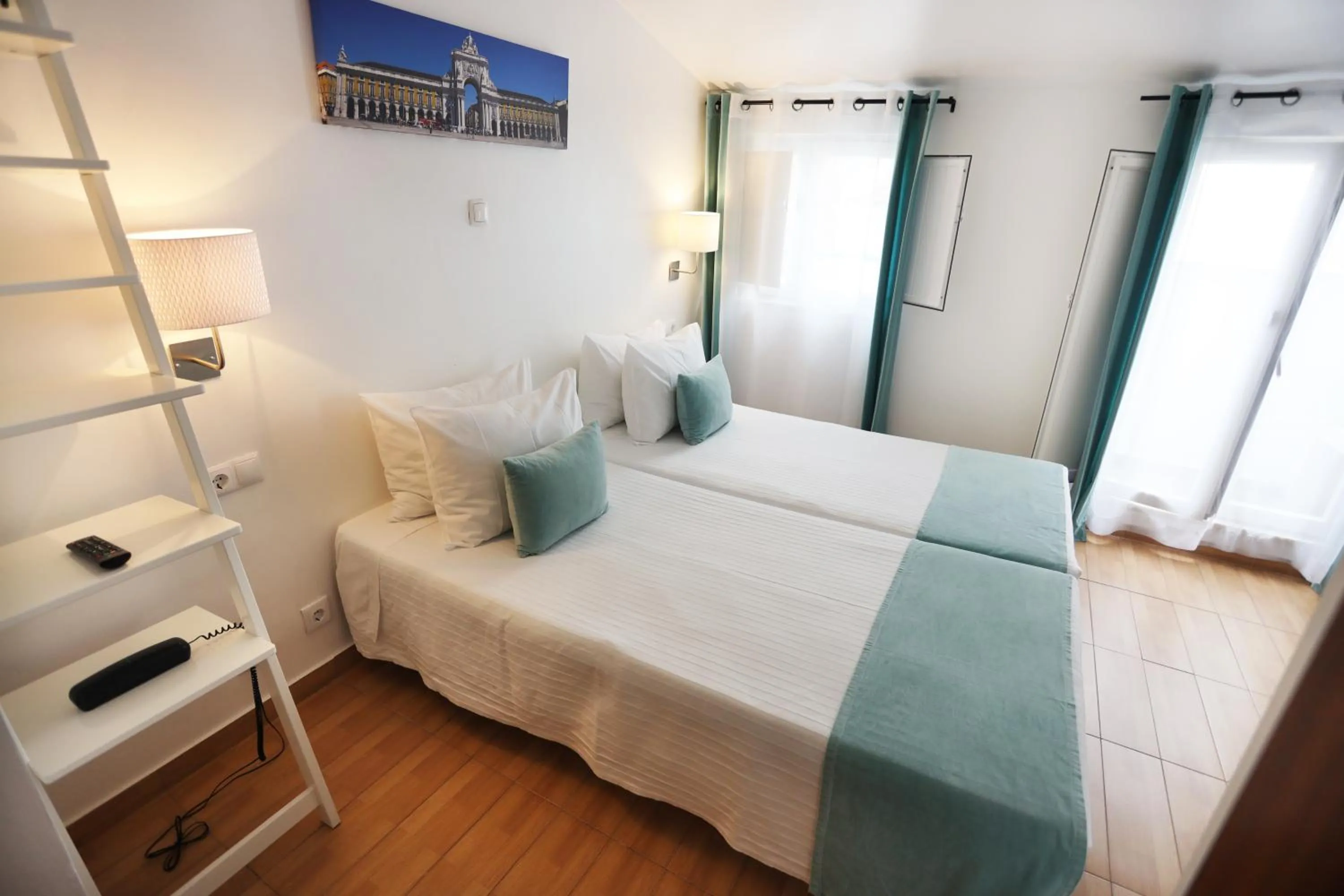 Bedroom, Bed in Anjo Azul