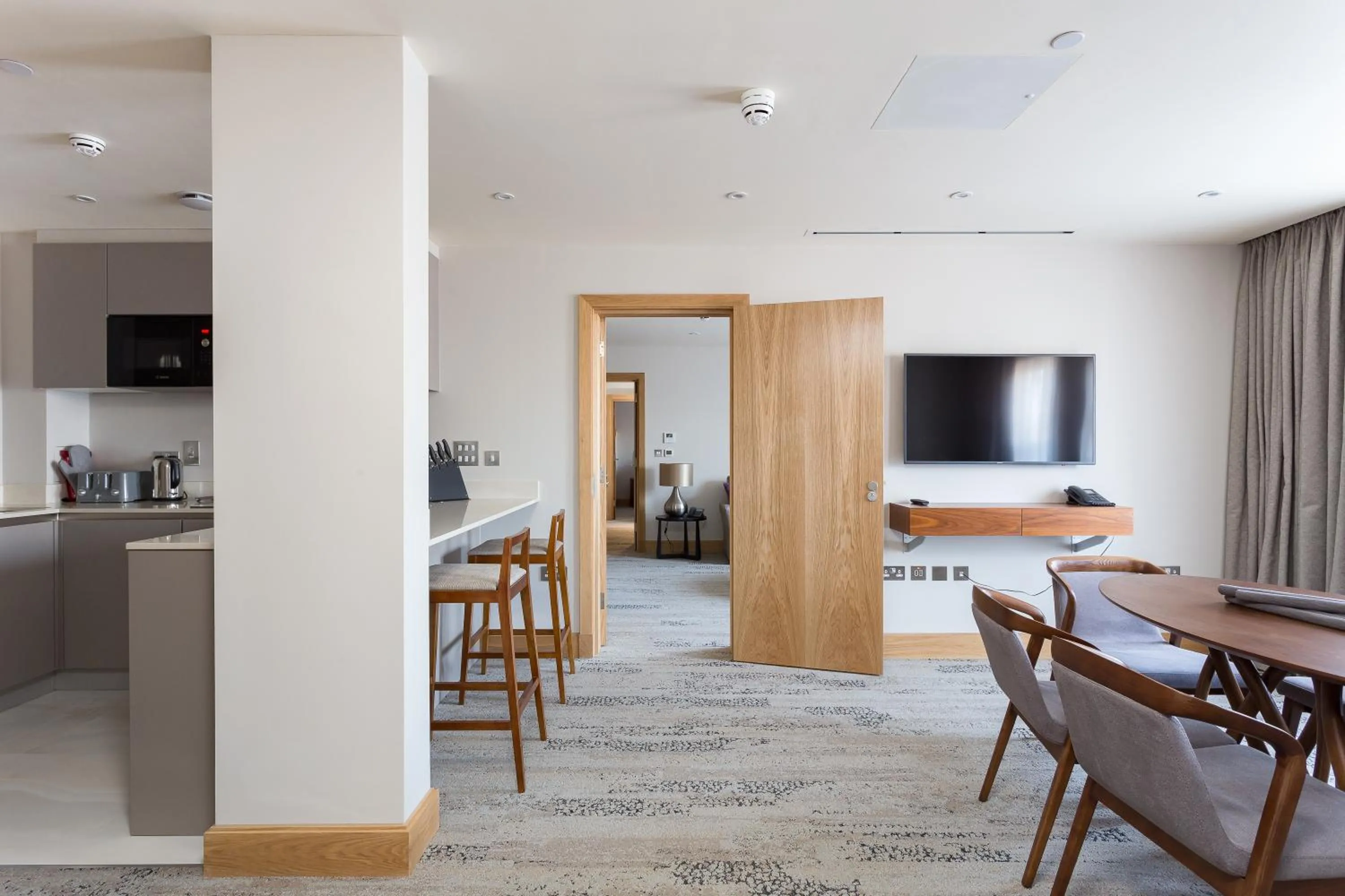 TV and multimedia in Sanctum Belsize Road