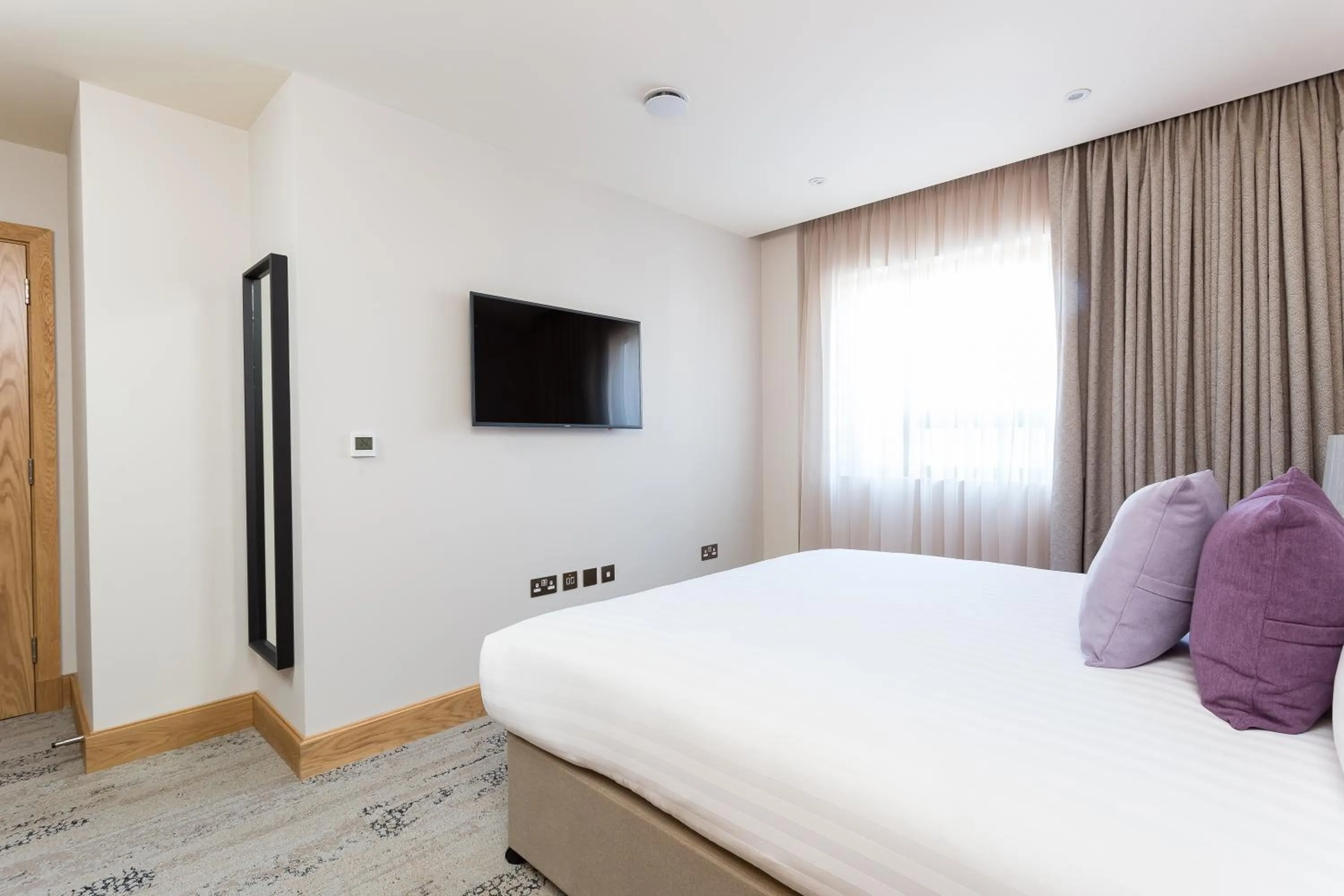 Bed in Sanctum Belsize Road