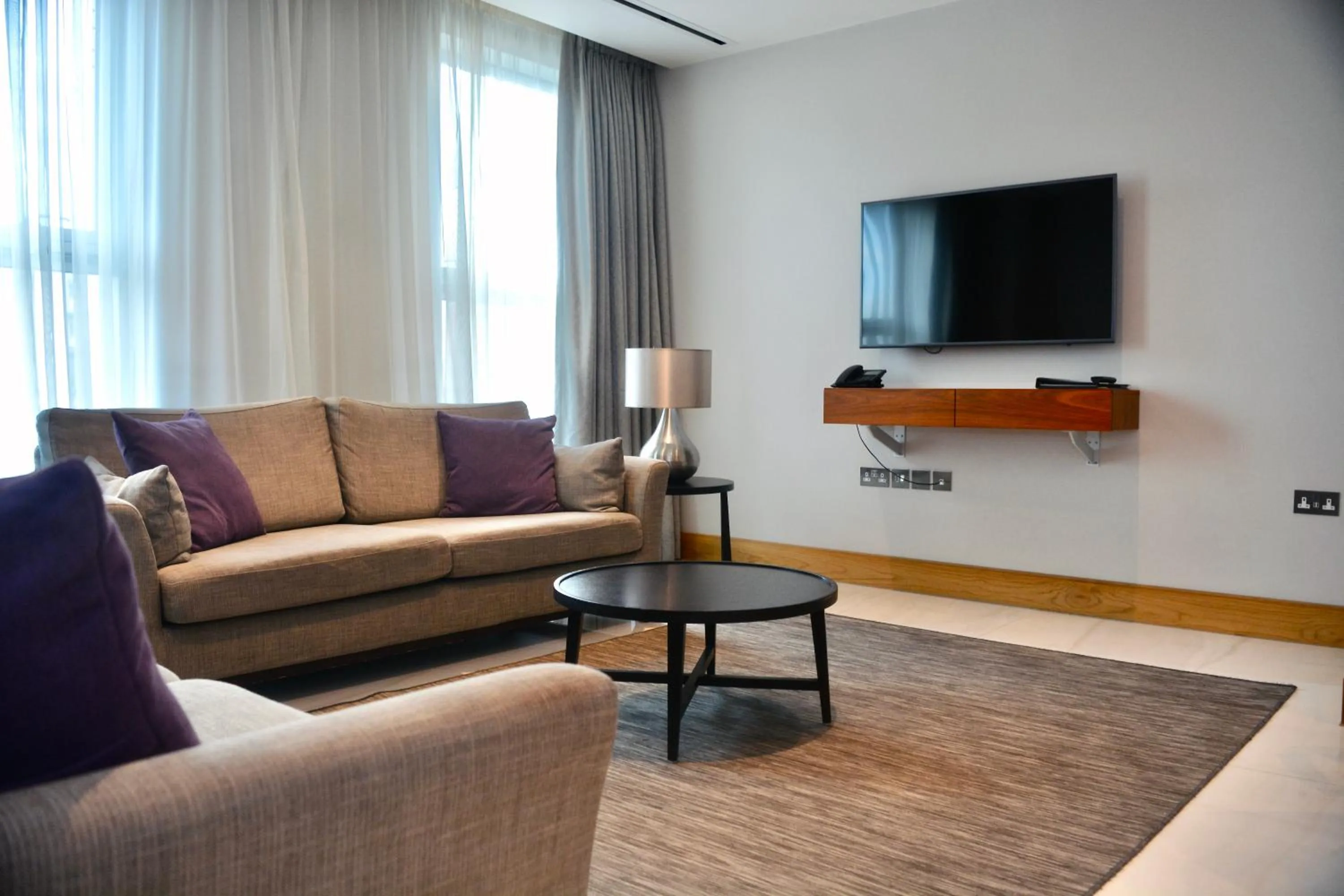 TV and multimedia in Sanctum Belsize Road