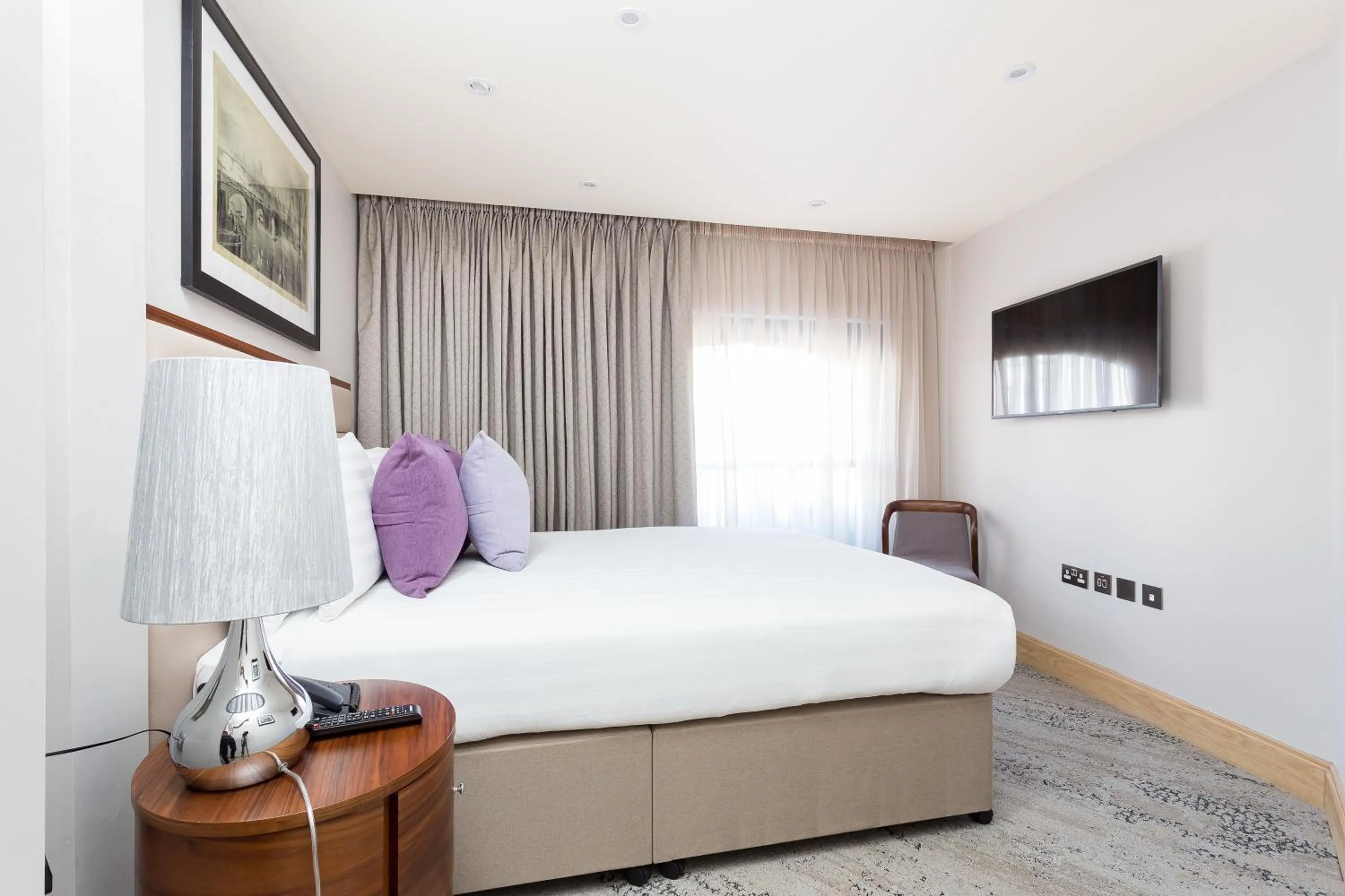 Bed in Sanctum Belsize Road