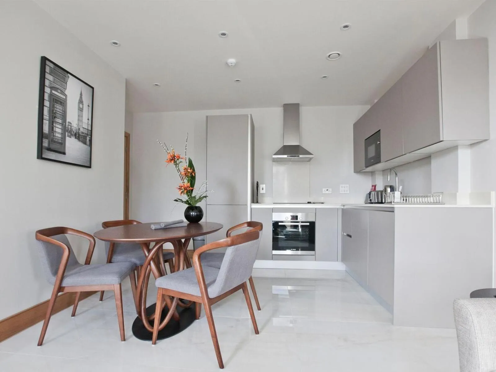 Kitchen or kitchenette in Sanctum Belsize Road