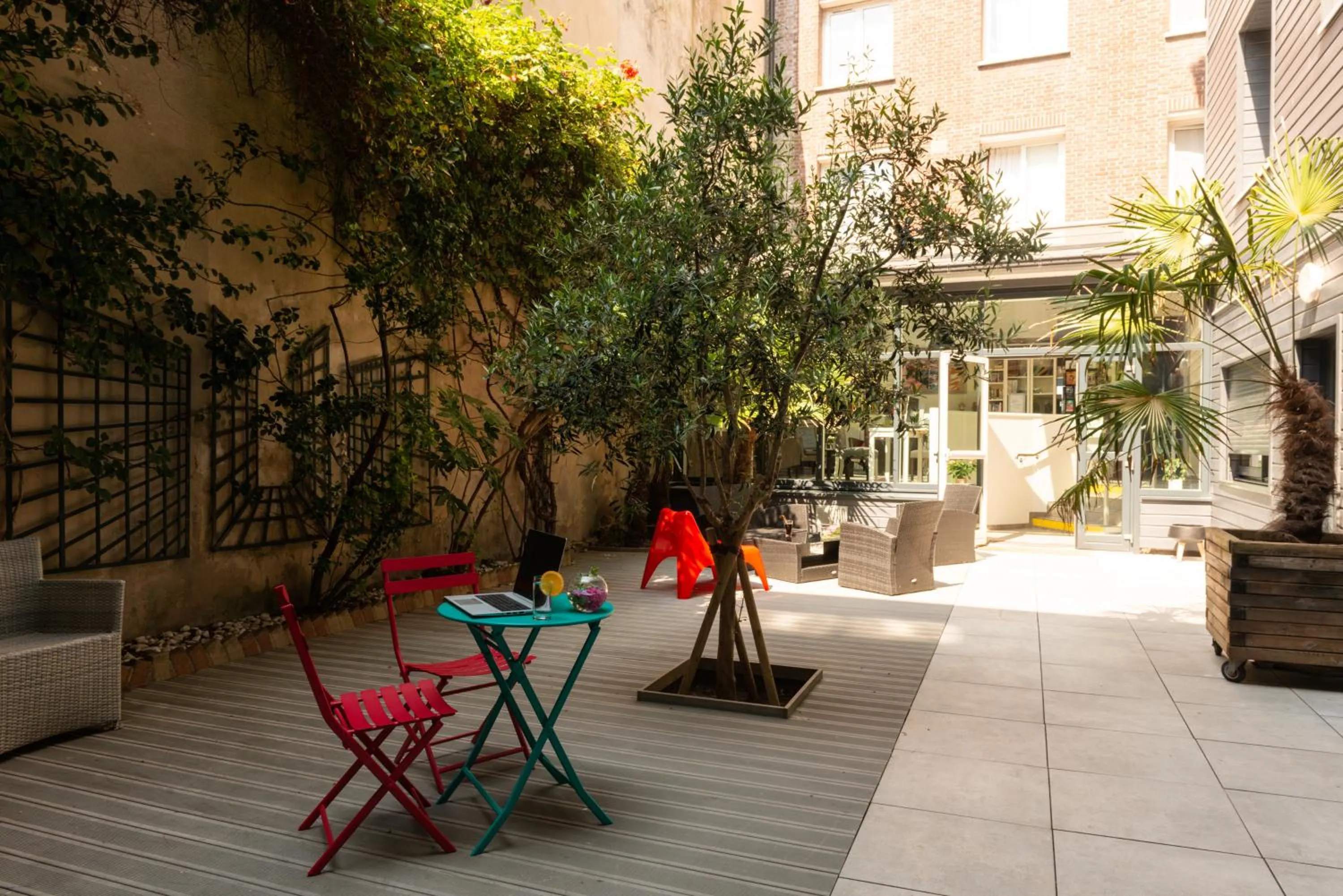 Patio in Hôtel de la Plage