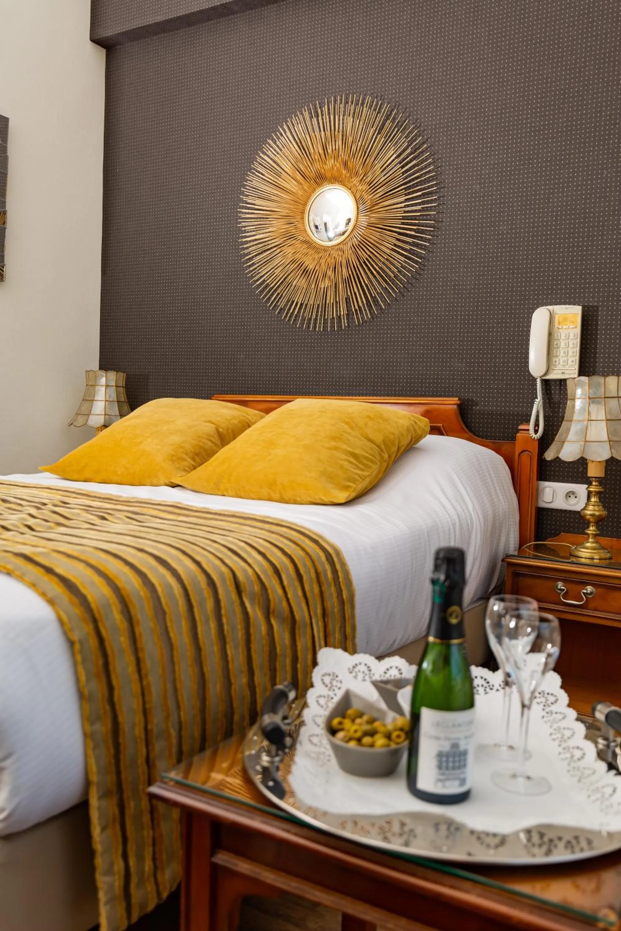 Property building, Bed in Hotel Aguado