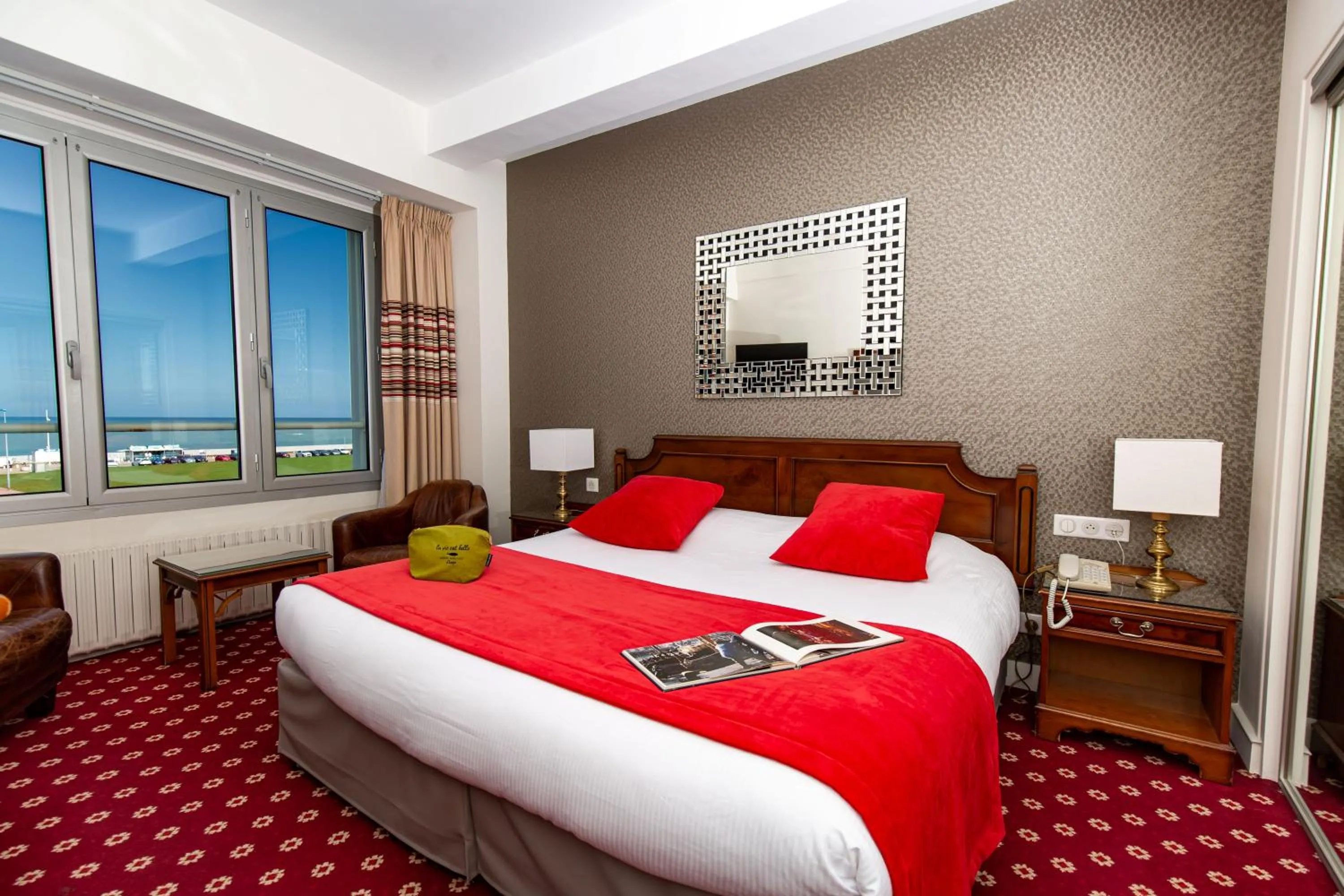 Property building, Bed in Hotel Aguado