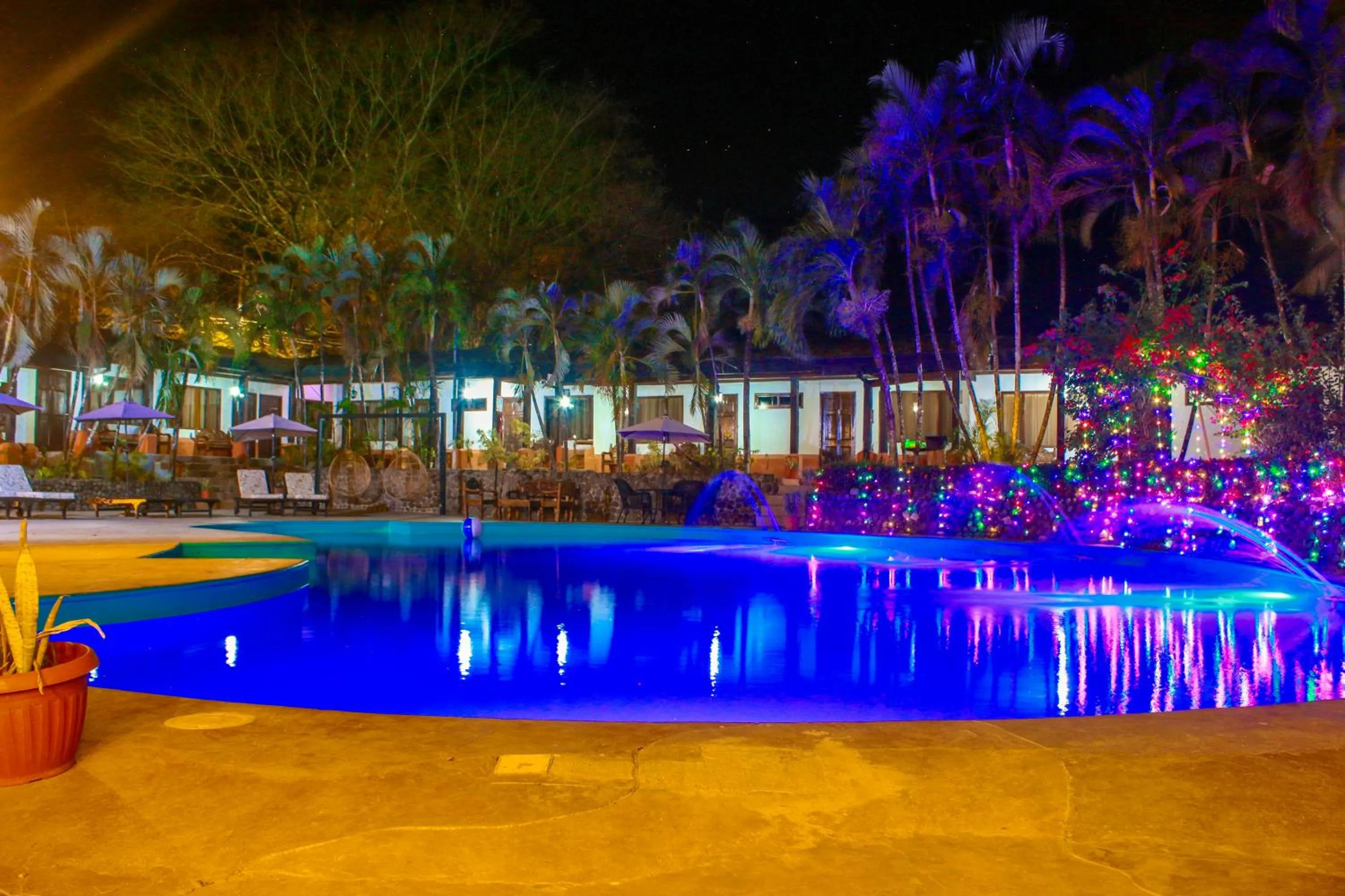 Property building in Hotel Hacienda del Mar