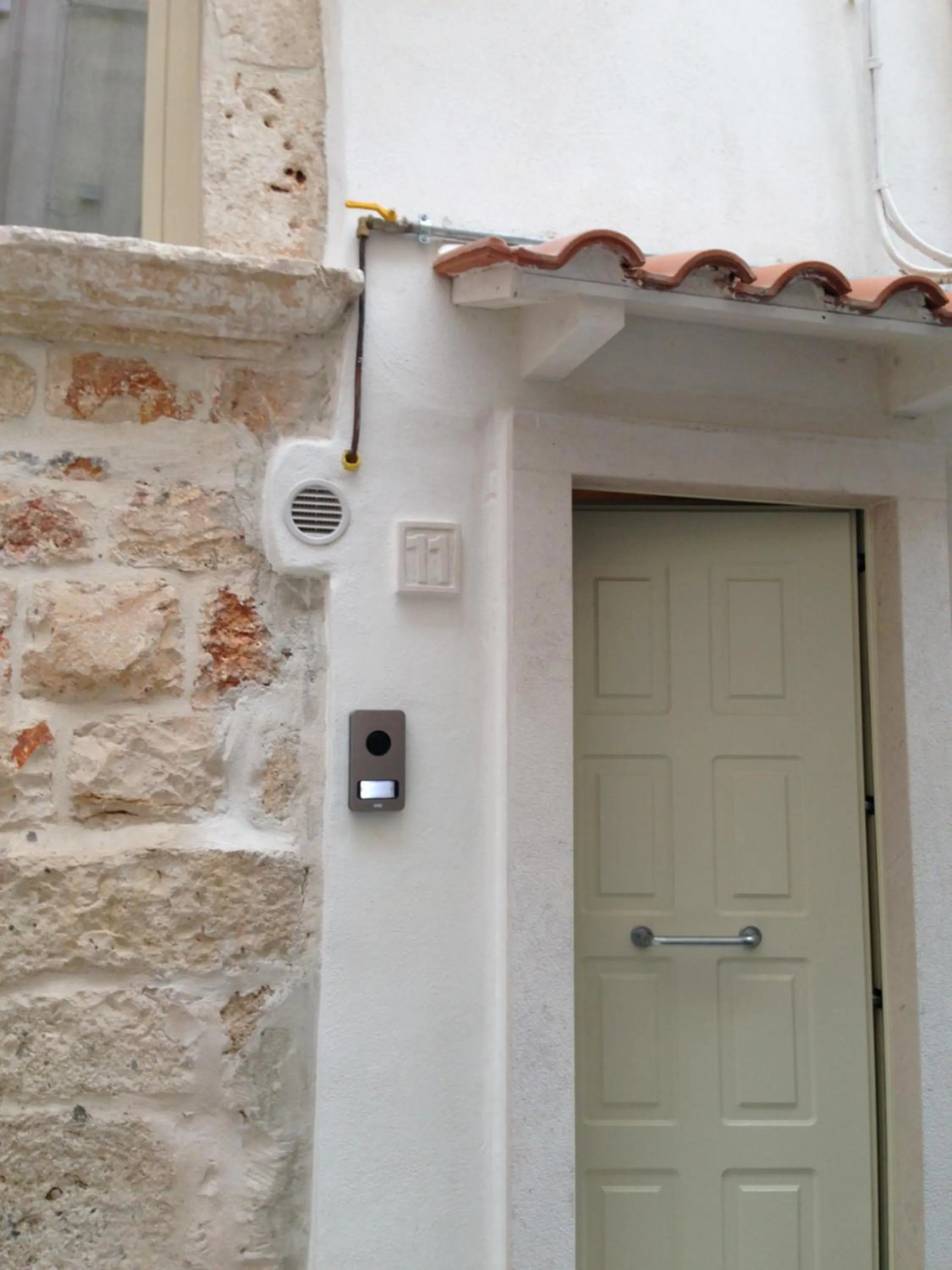 Property building in Pietra Bianca