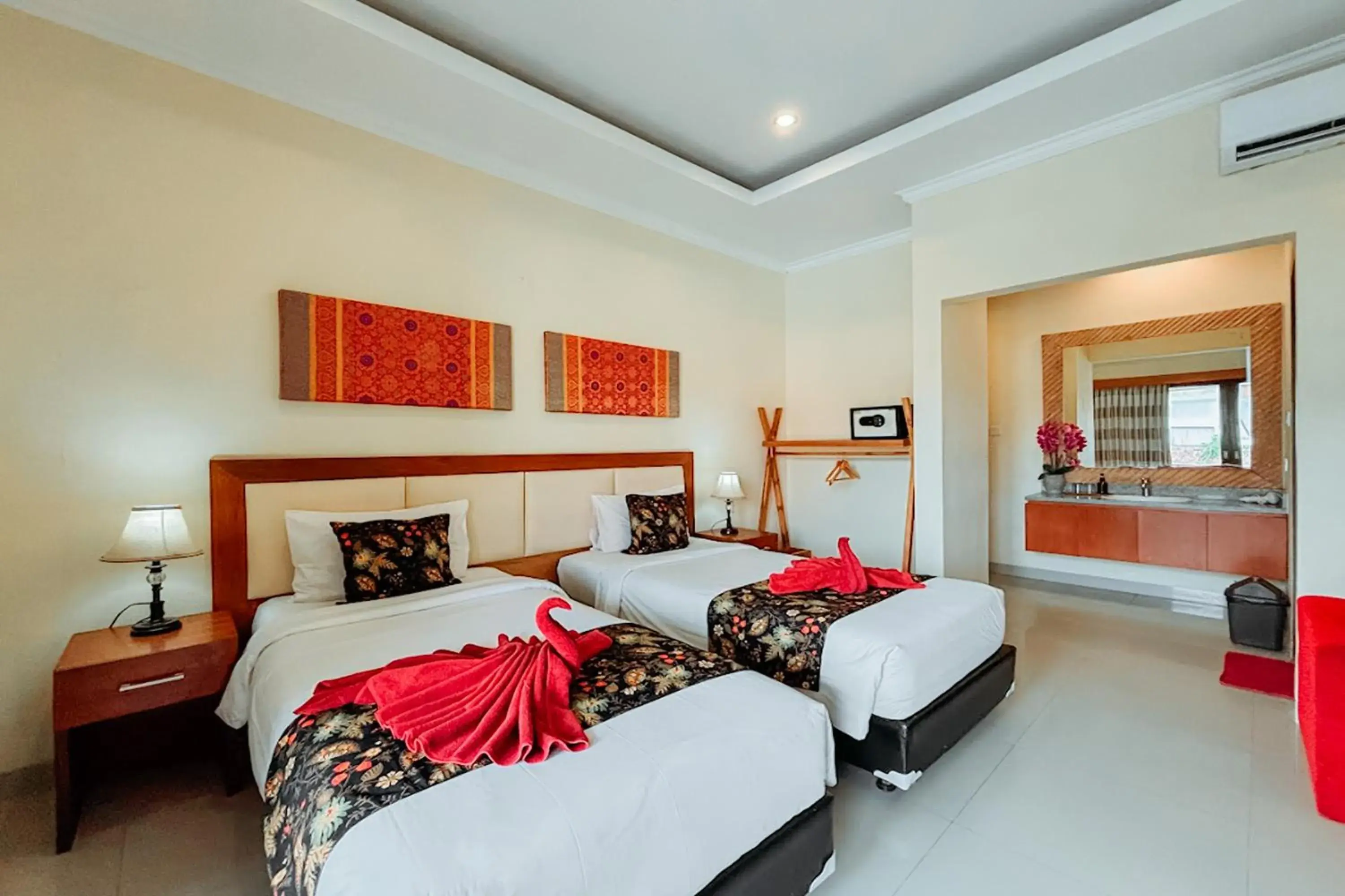 Suite with Pool View in Kubu Petitenget Suite Seminyak Suite with Pool View in Kubu Petitenget Suite Seminyak