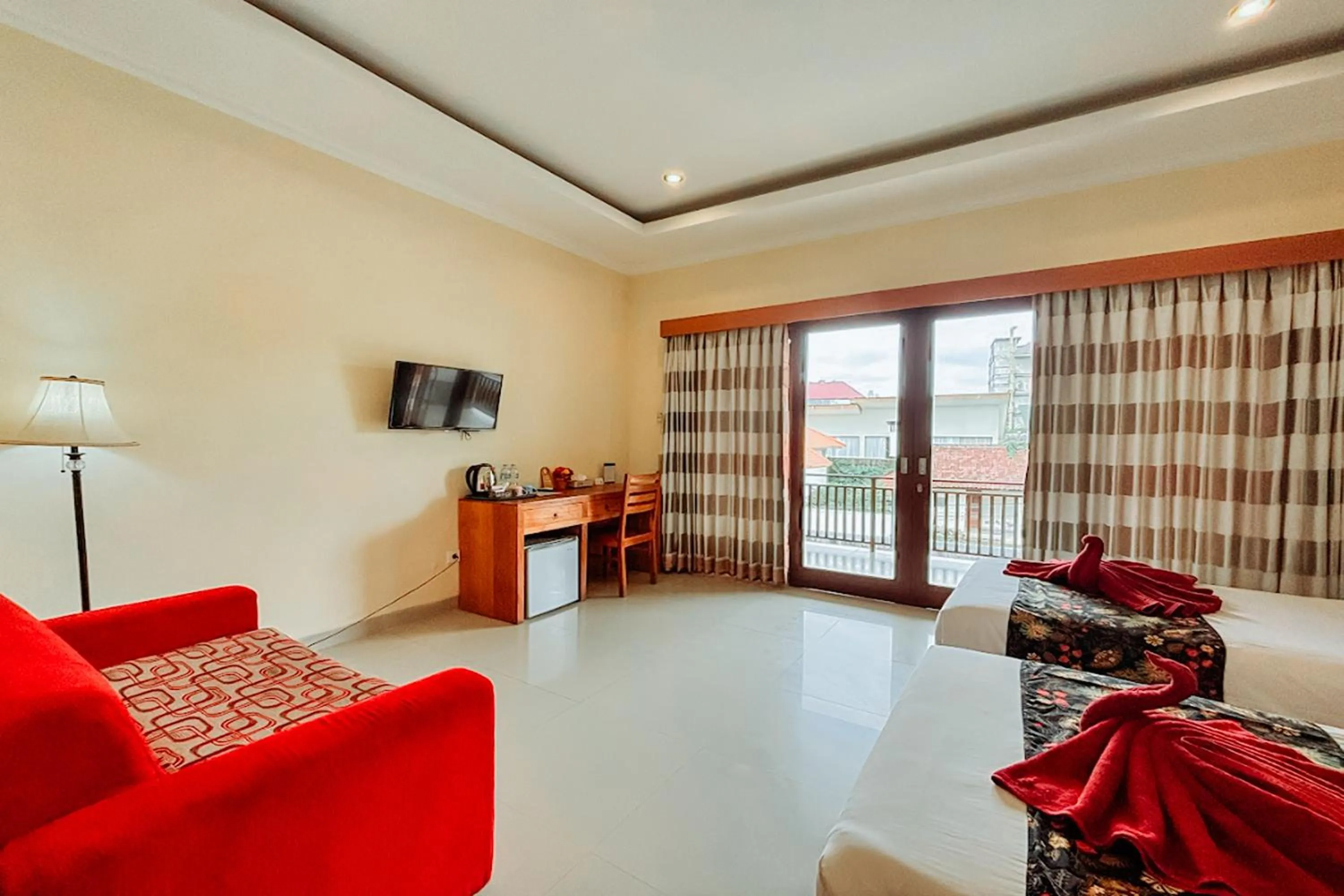 TV and multimedia in Kubu Petitenget Suite Seminyak