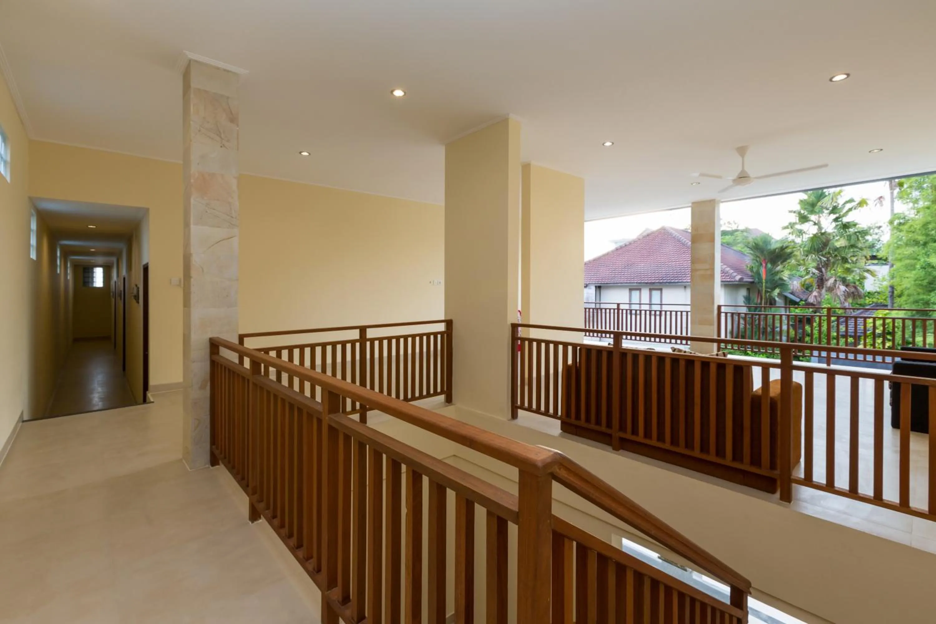 Area and facilities in Kubu Petitenget Suite Seminyak