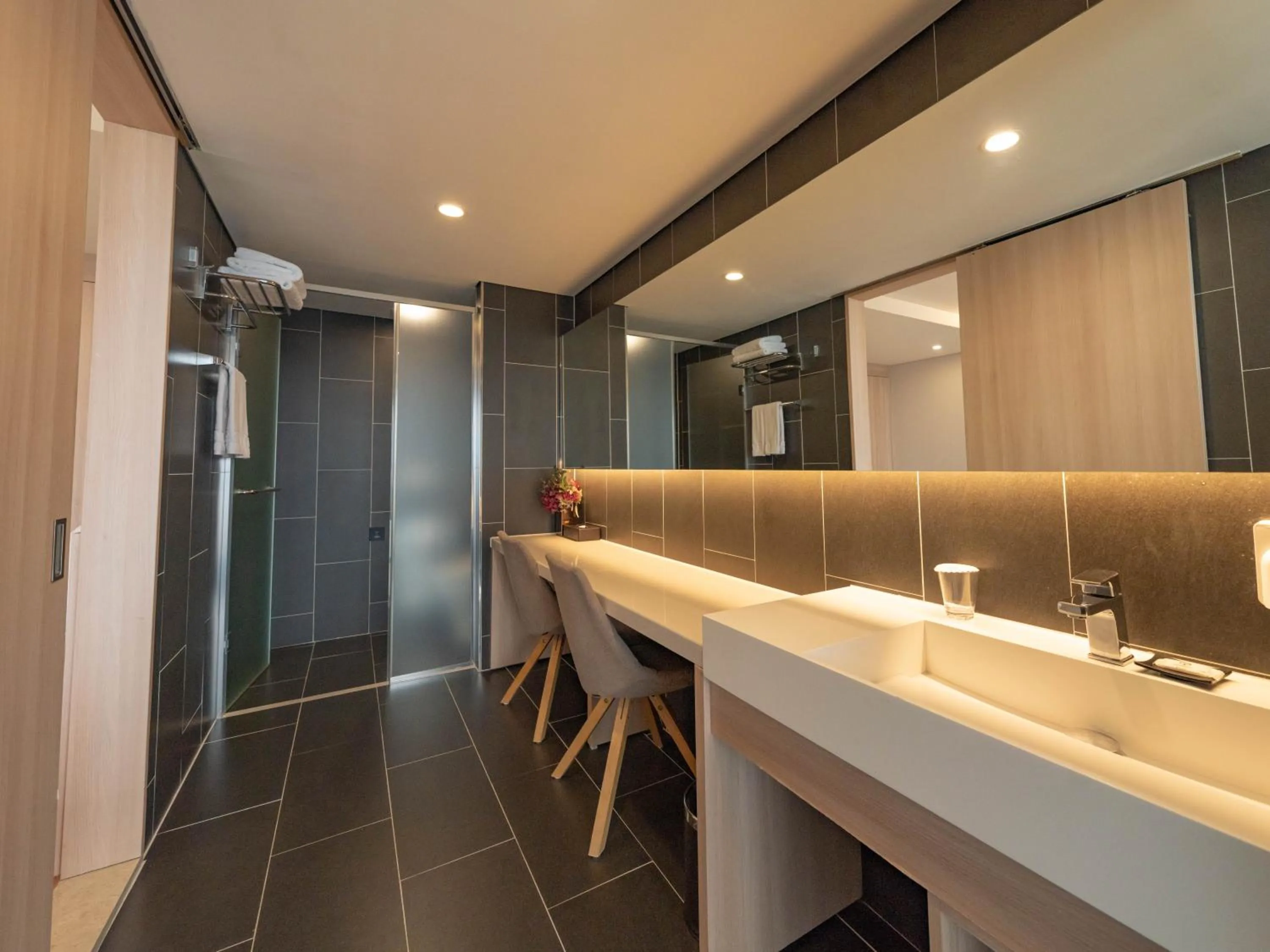 Hotel bridge Seogwipo