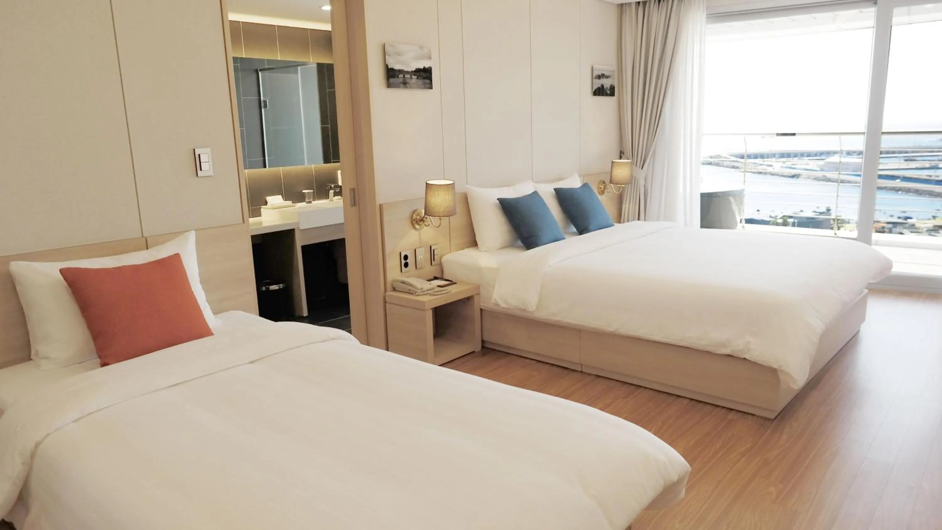 Bed in Hotel bridge Seogwipo