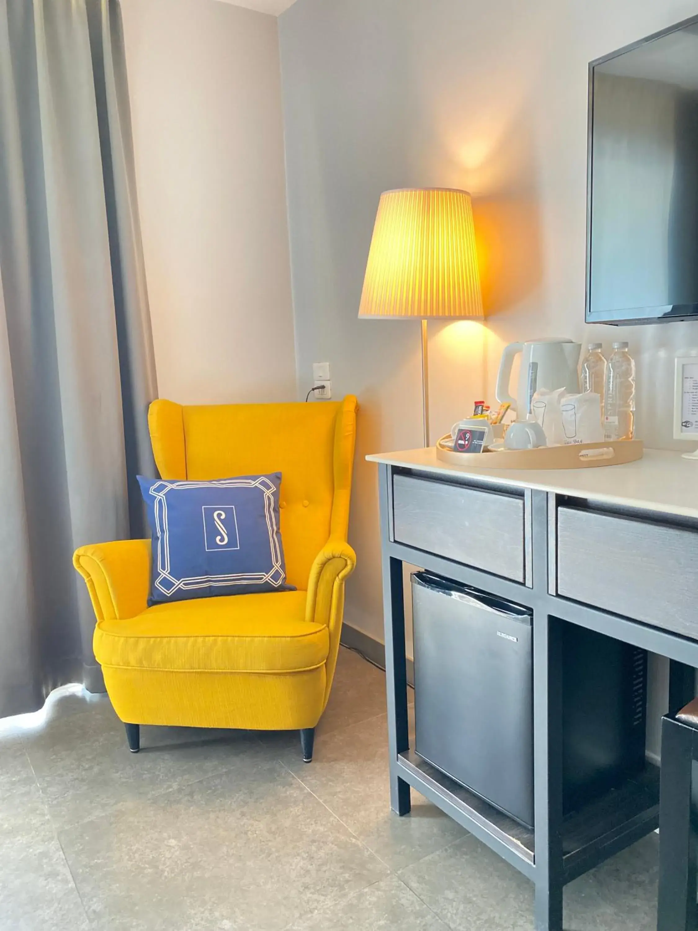 Deluxe Pool View in The Sala Pattaya - SHA Certified Deluxe Pool View in The Sala Pattaya - SHA Certified