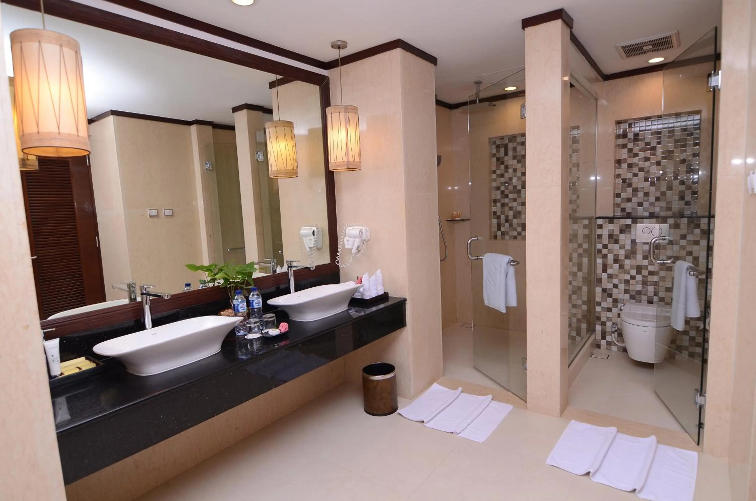 Bathroom in Hermes Palace Hotel Banda Aceh