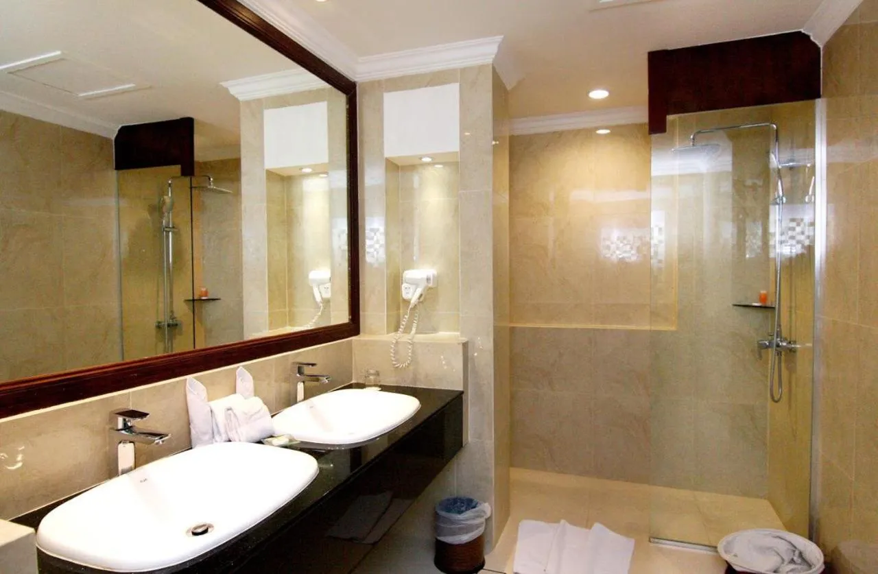 Bathroom in Hermes Palace Hotel Banda Aceh