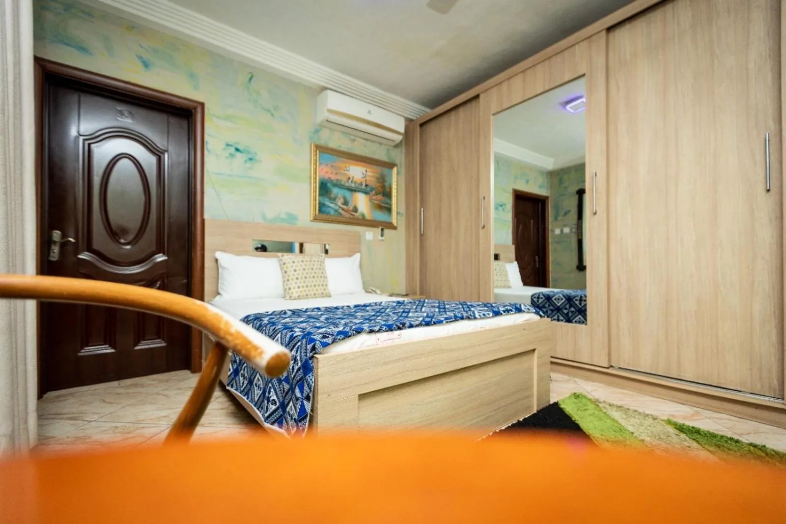 Bed in Bays Lodge, Accra