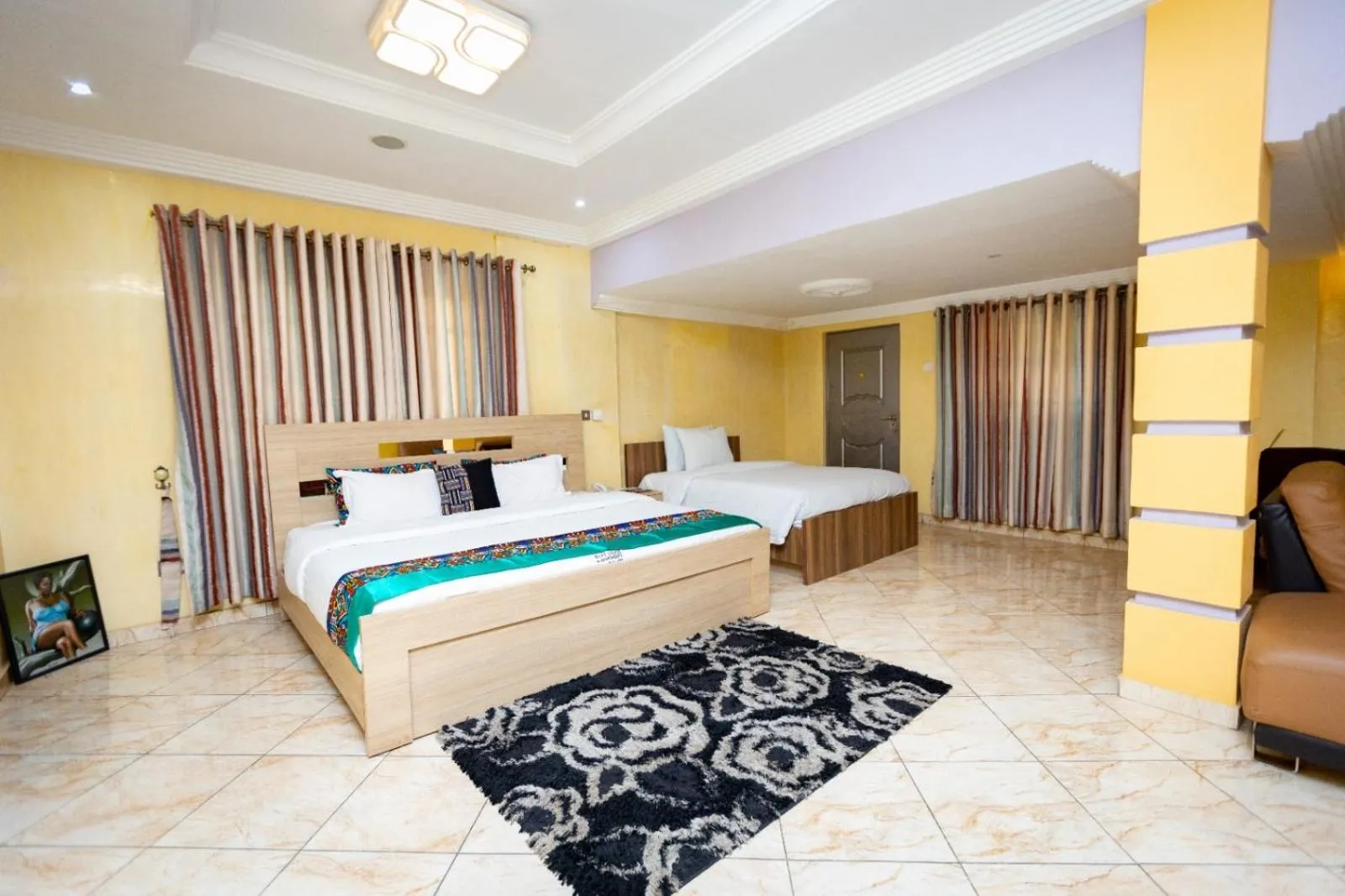 Bed in Bays Lodge, Accra