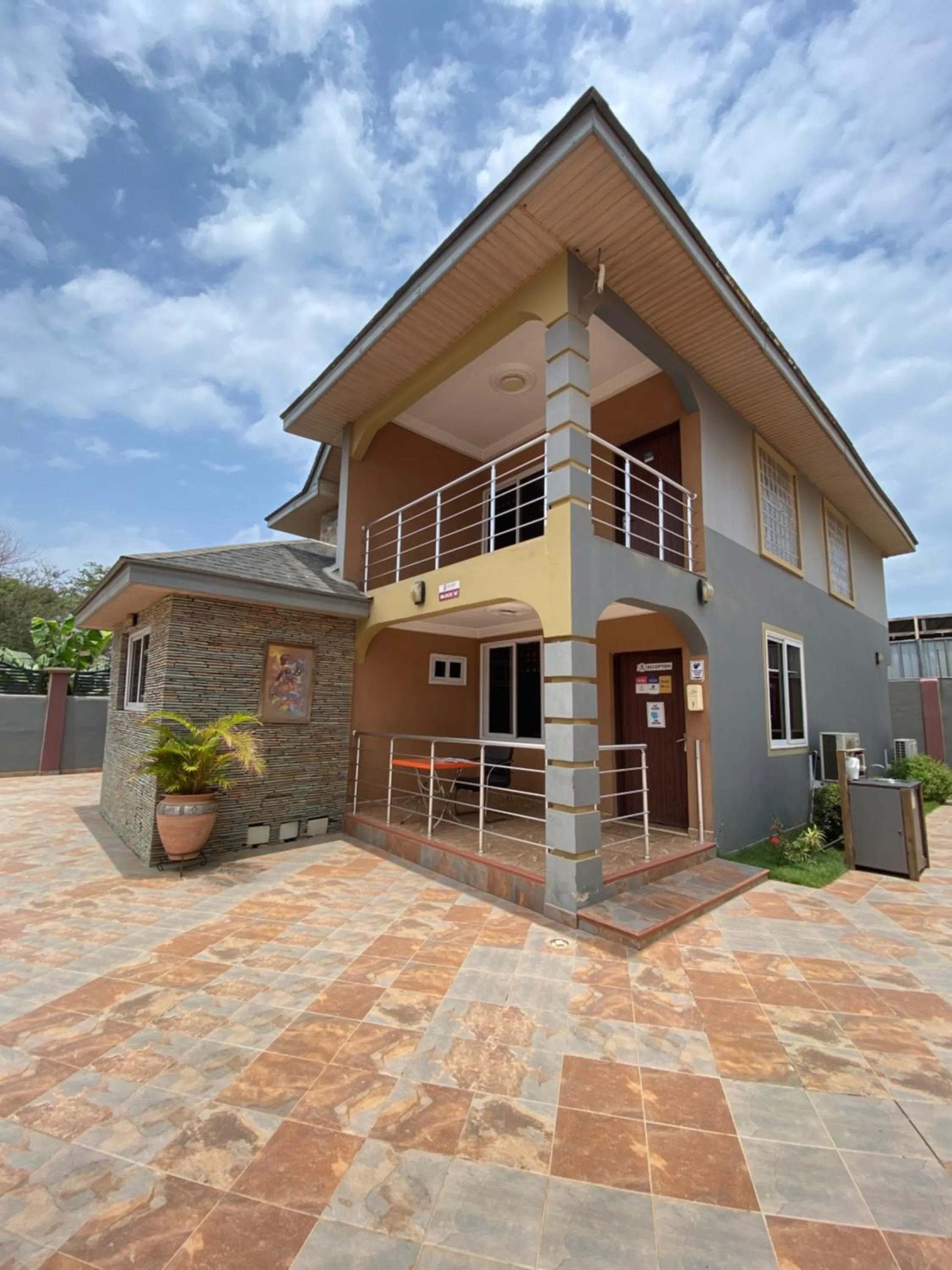 Balcony/Terrace in Bays Lodge, Accra