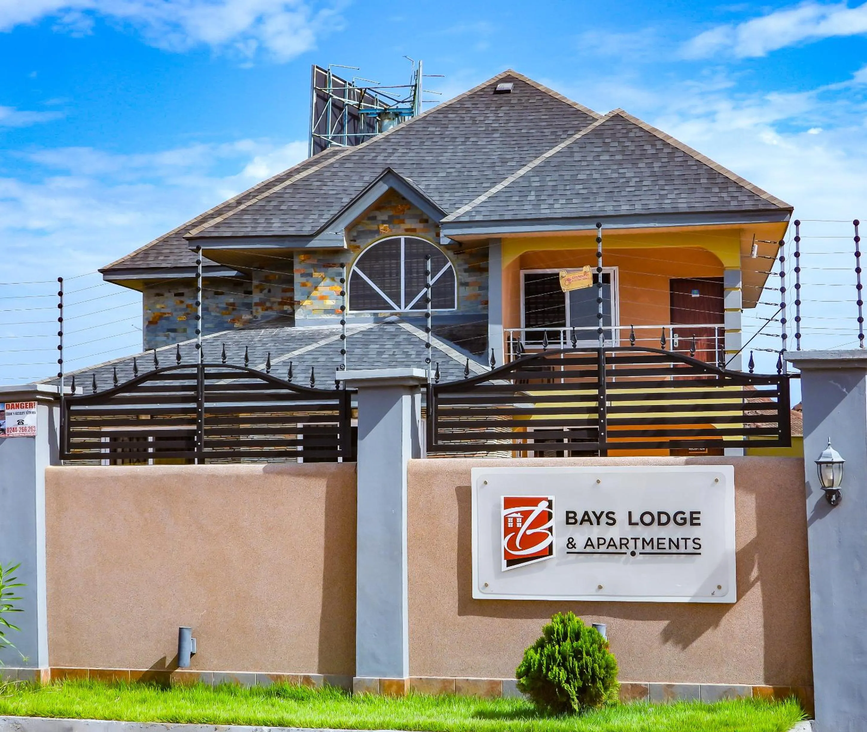 Property building in Bays Lodge, Accra
