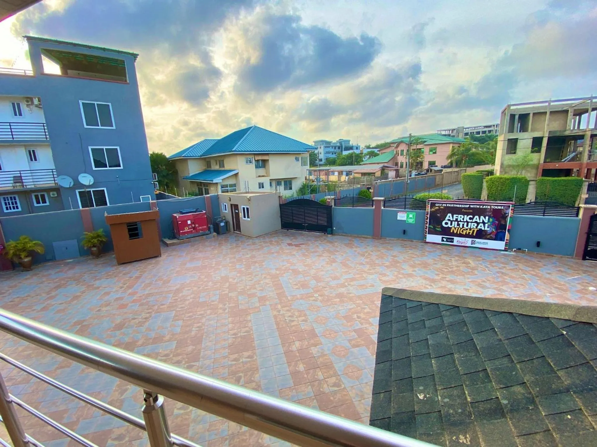 Property building in Bays Lodge, Accra