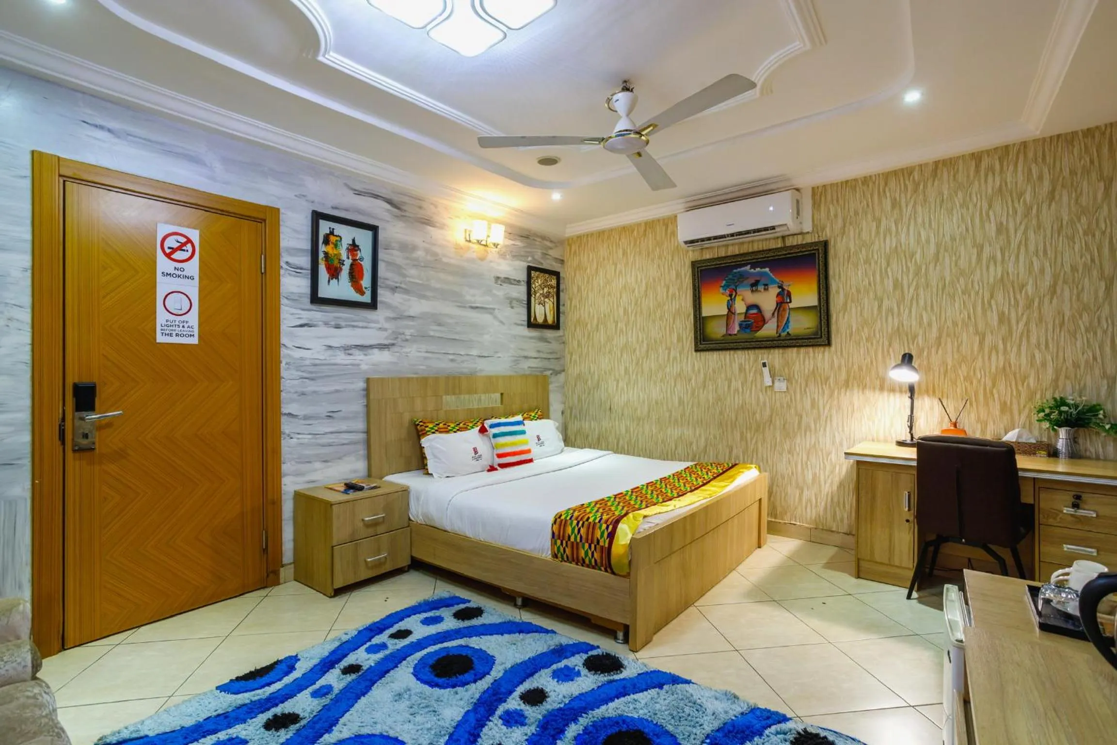 Bed in Bays Lodge, Accra