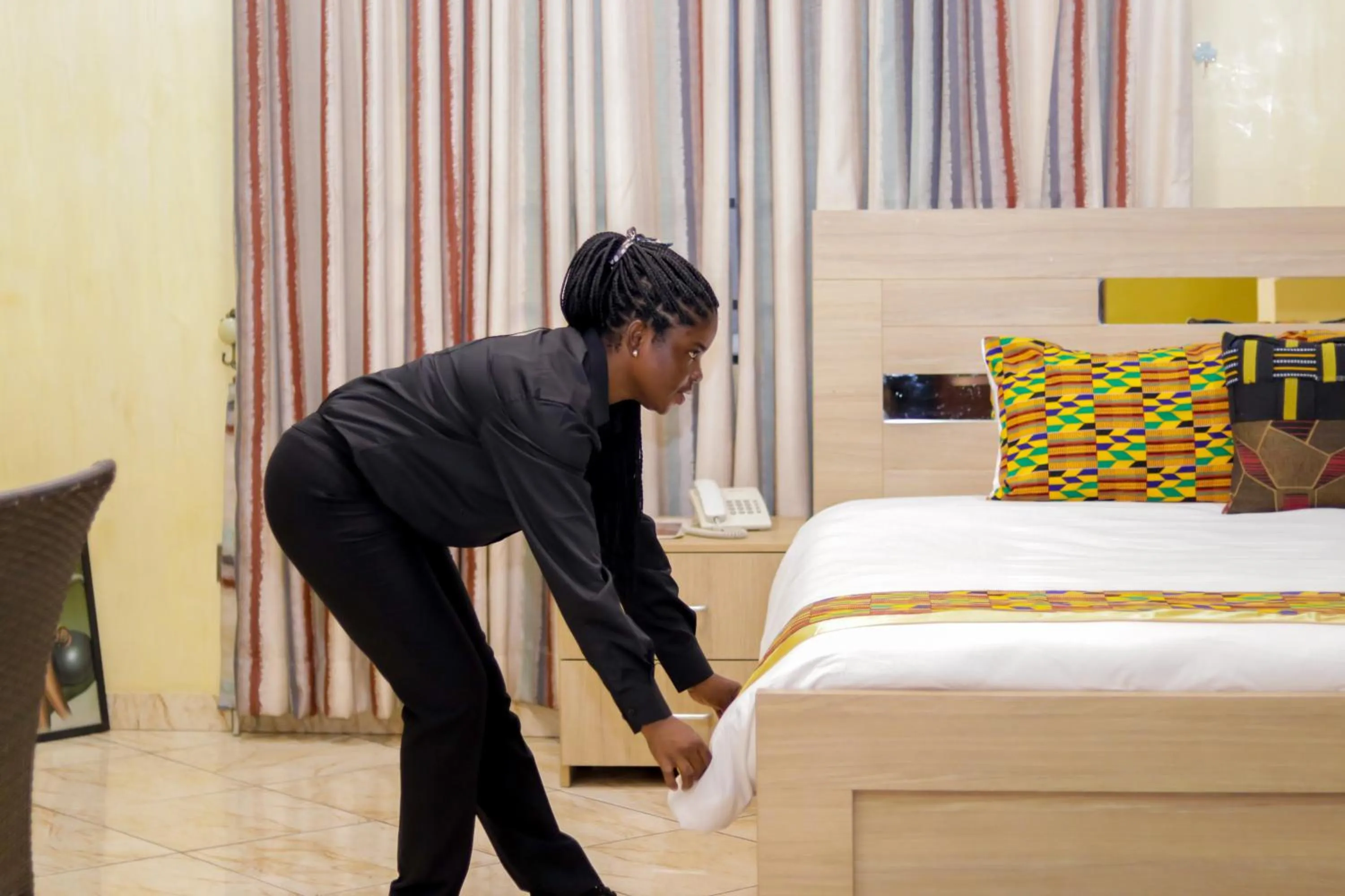Staff, Bed in Bays Lodge, Accra