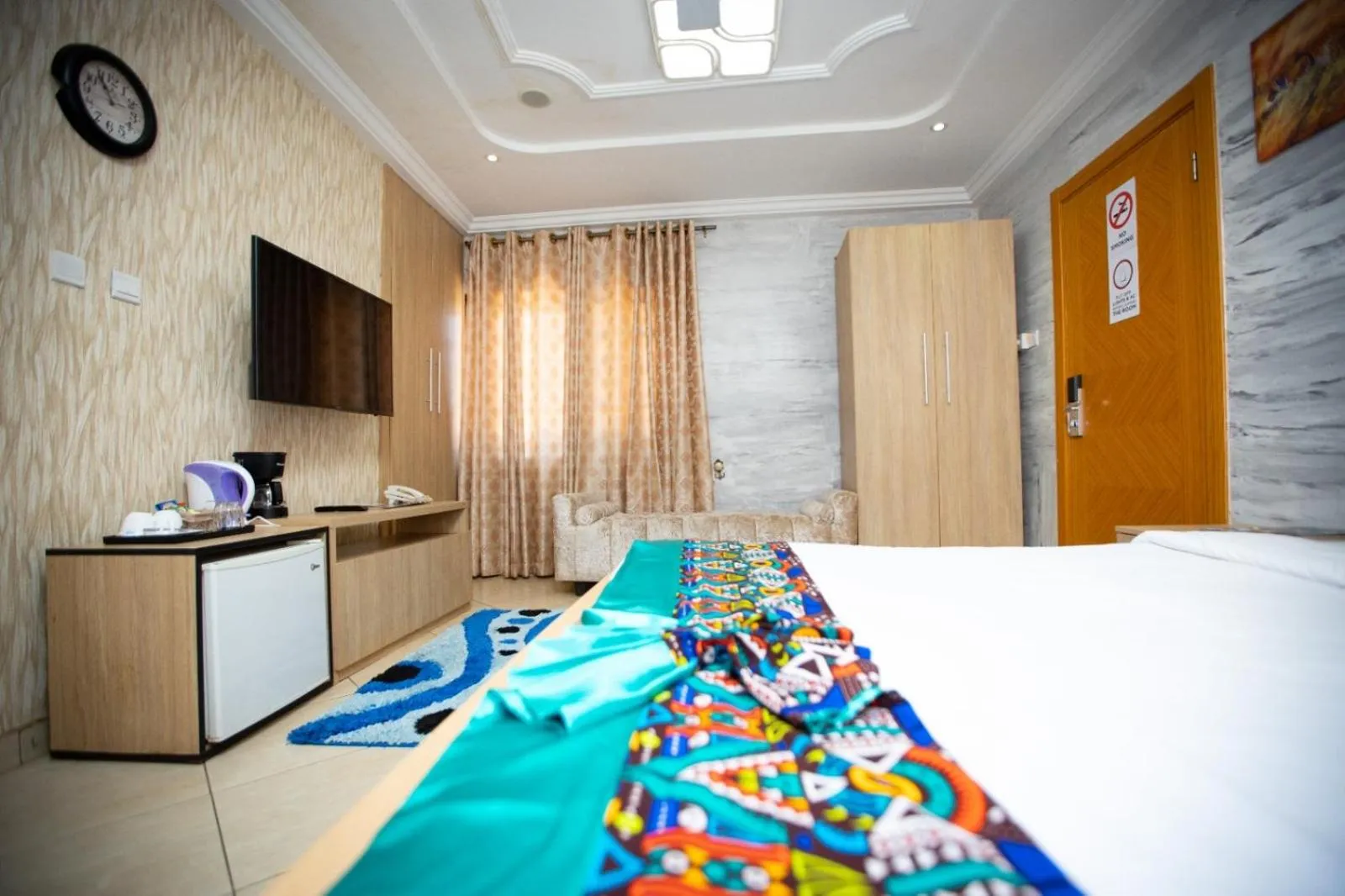 Bed in Bays Lodge, Accra