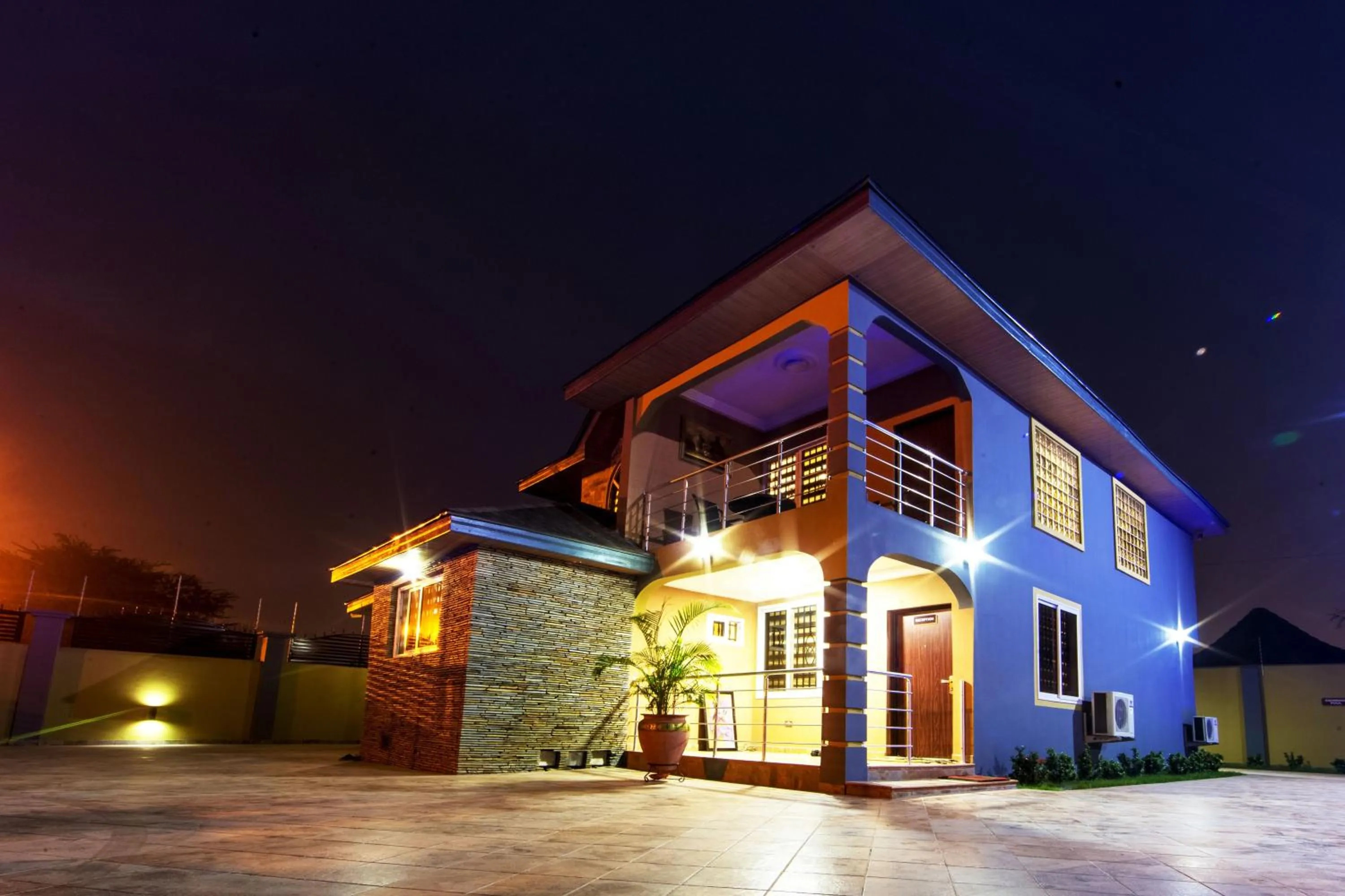 Property building in Bays Lodge, Accra