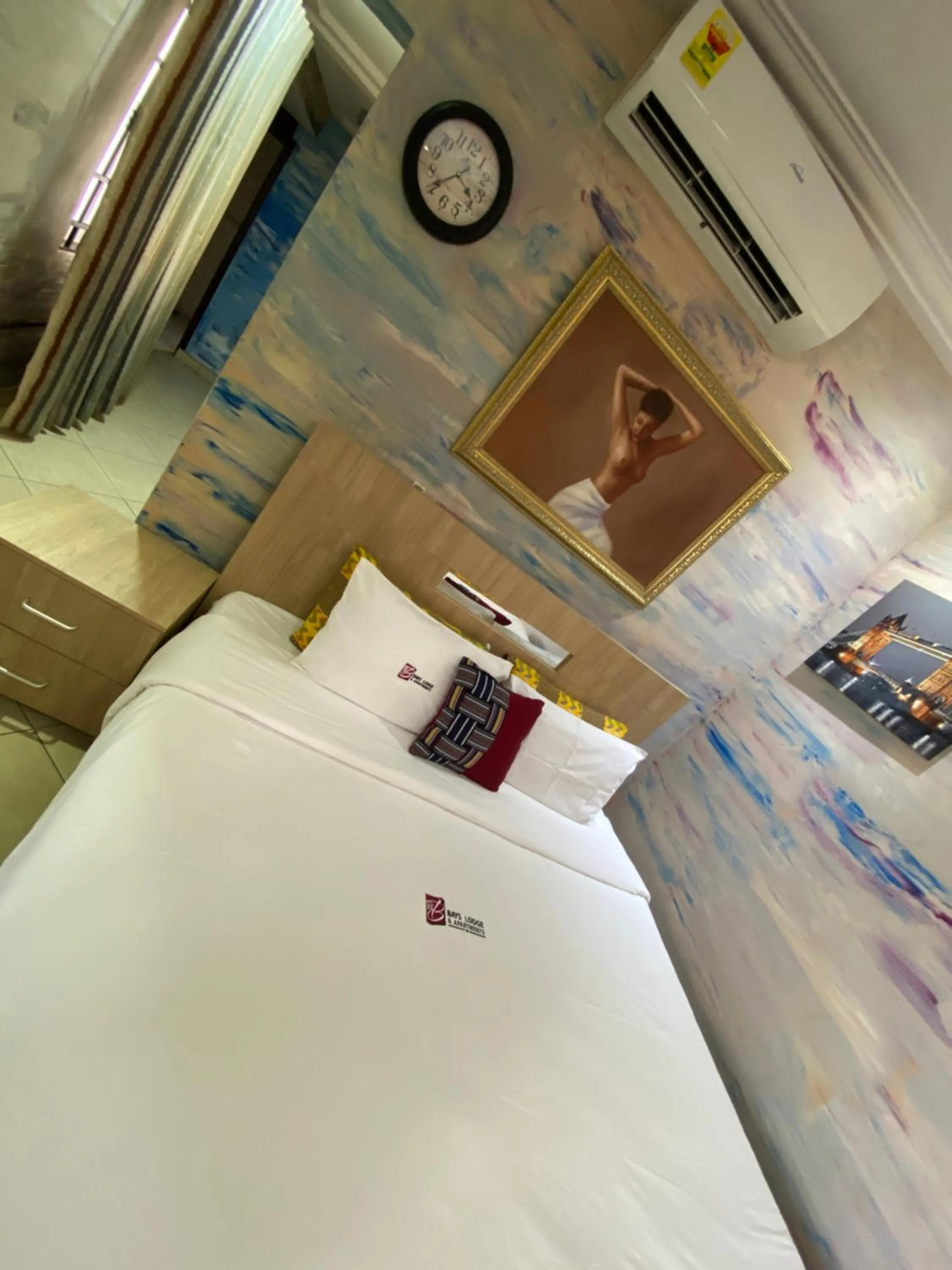 Bed in Bays Lodge, Accra
