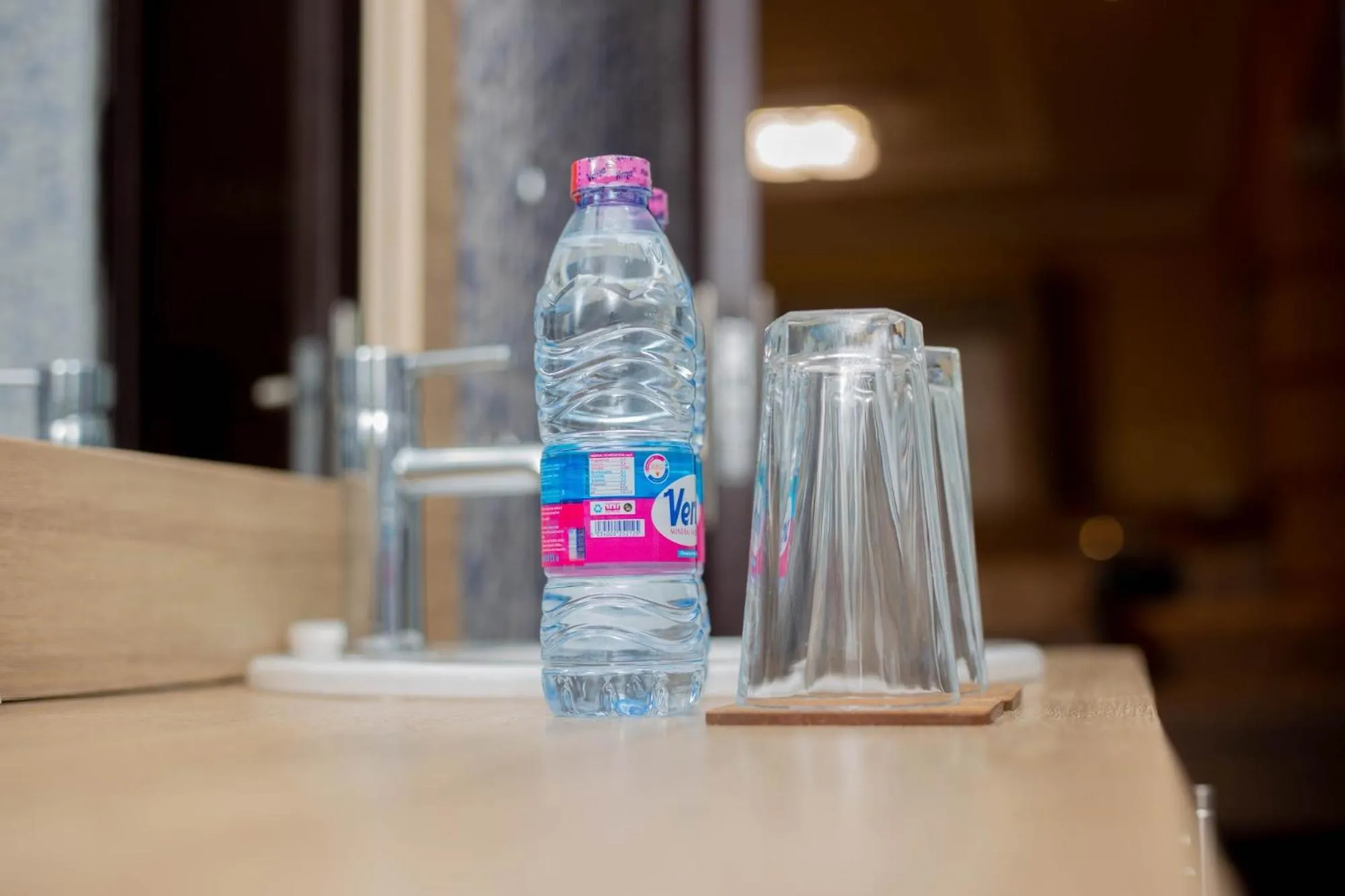 Drinks in Bays Lodge, Accra