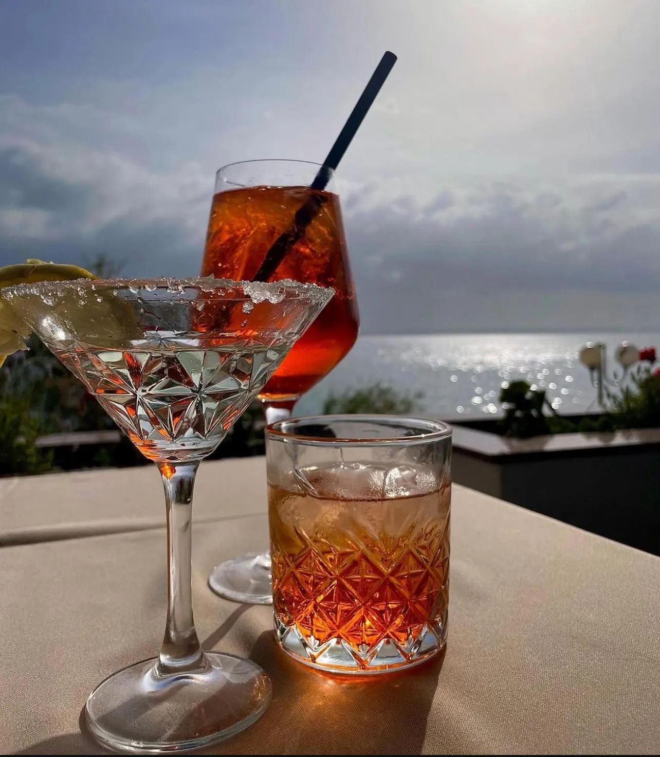 Restaurant/places to eat in Villa Nico