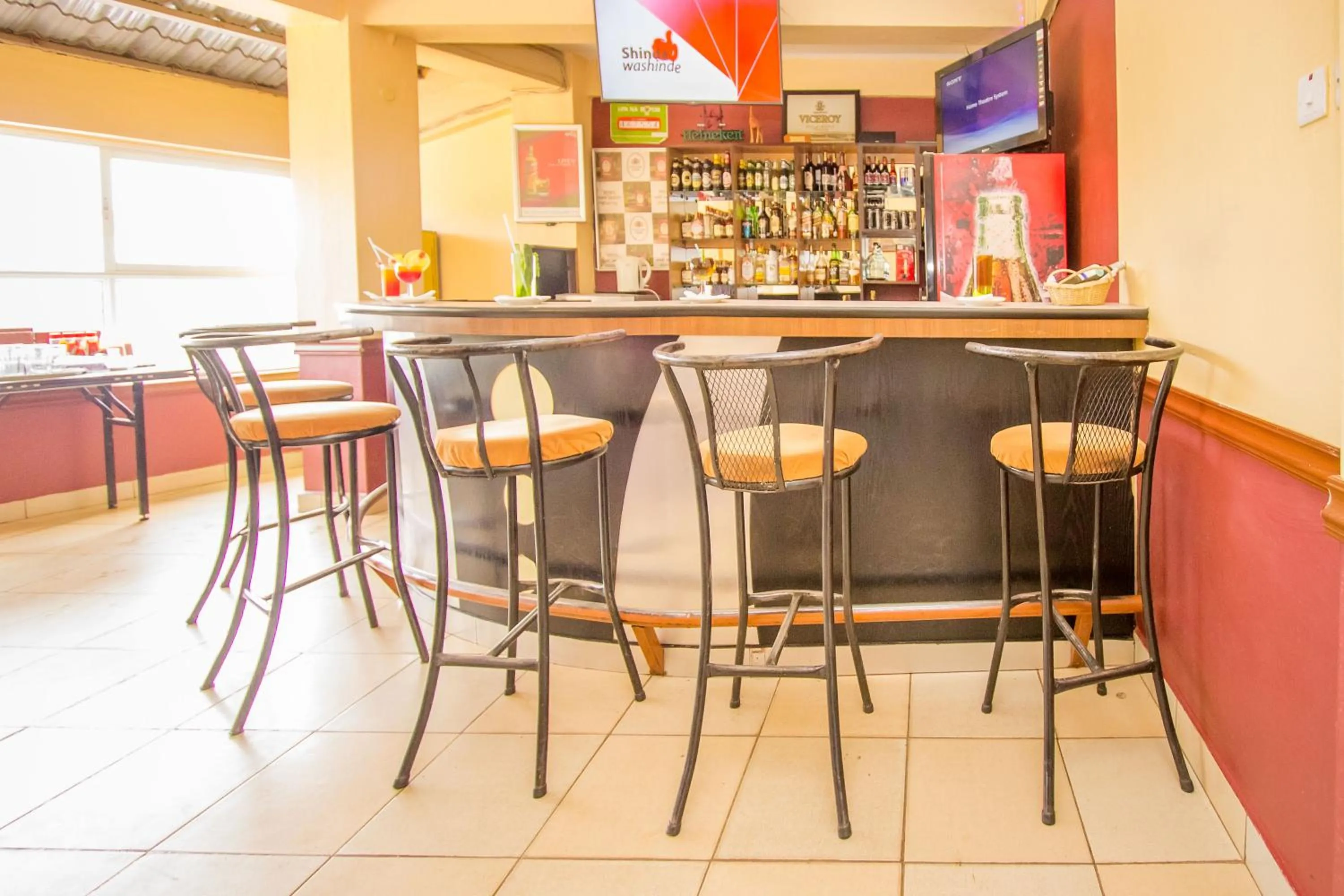 Lounge or bar in Eland Safari Hotel Nyeri