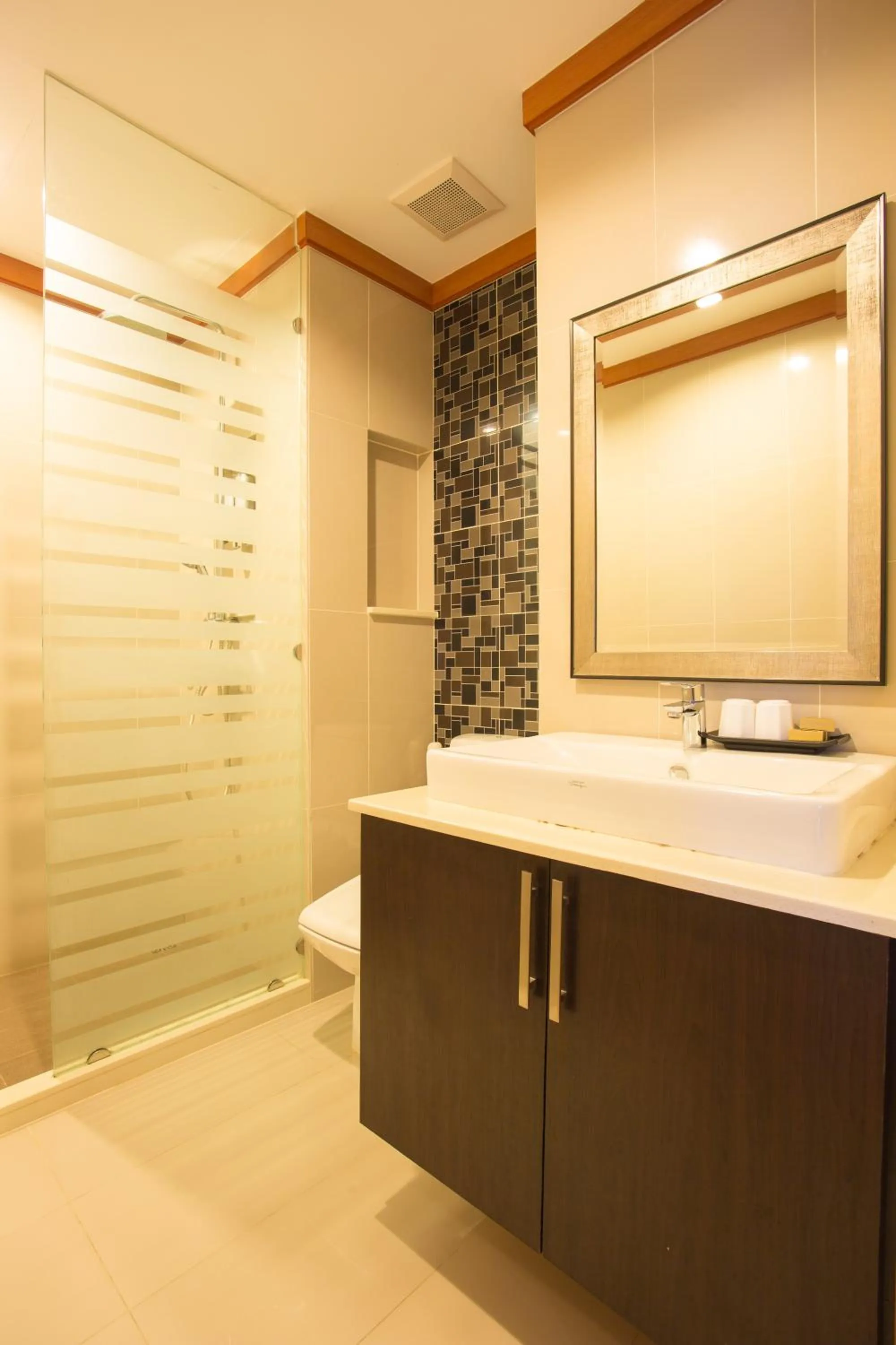 Romantic Khon Kaen Hotel