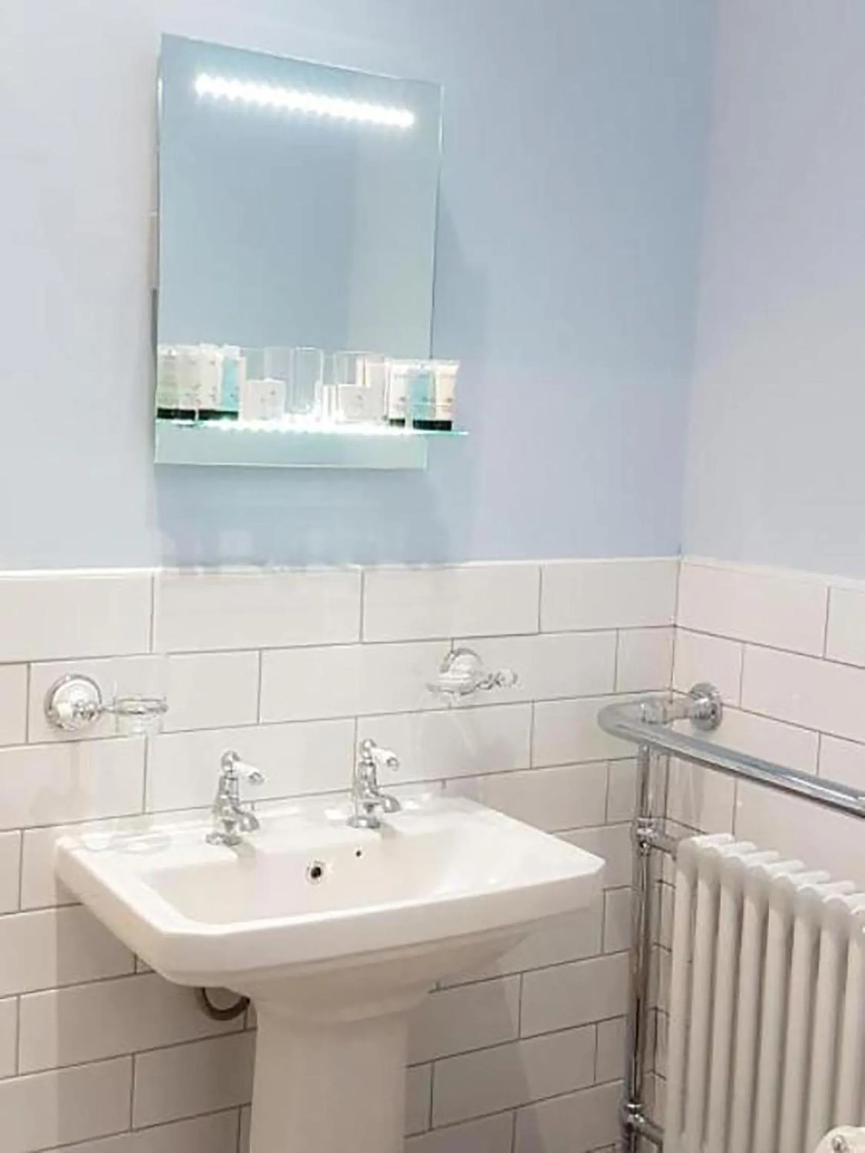 Bathroom in Heritage View Guest House