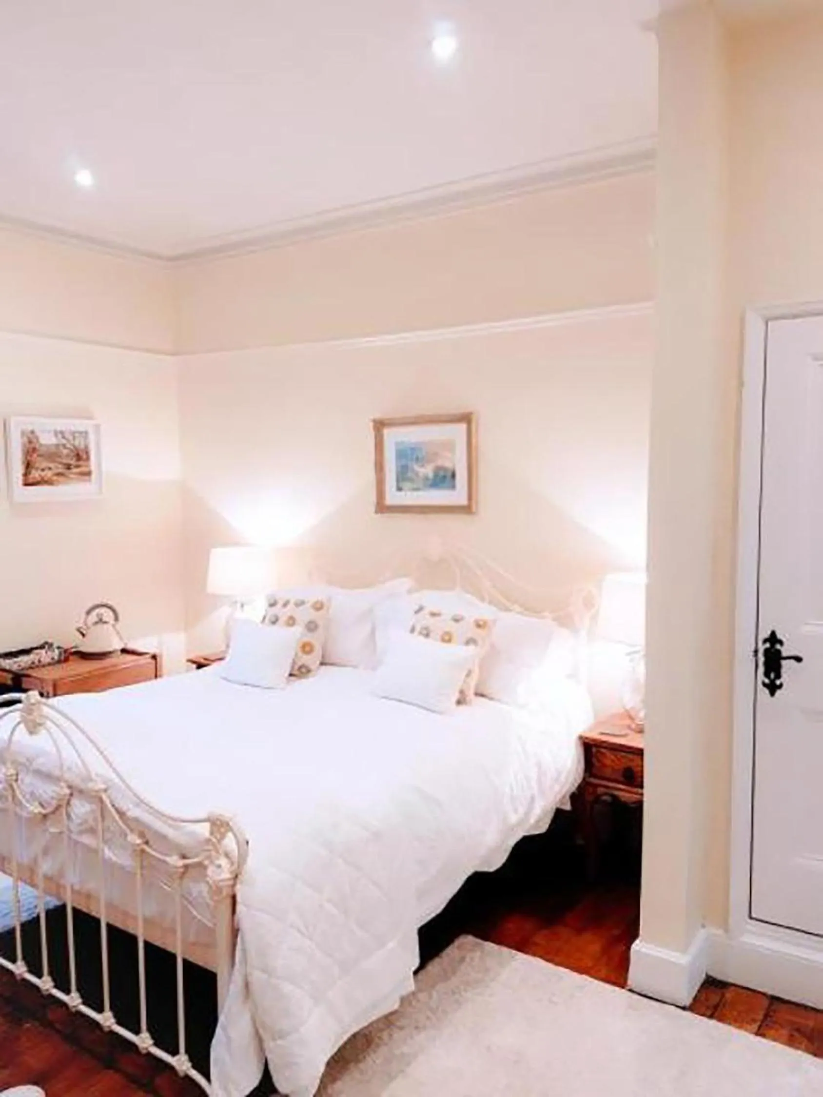 Bedroom, Bed in Heritage View Guest House