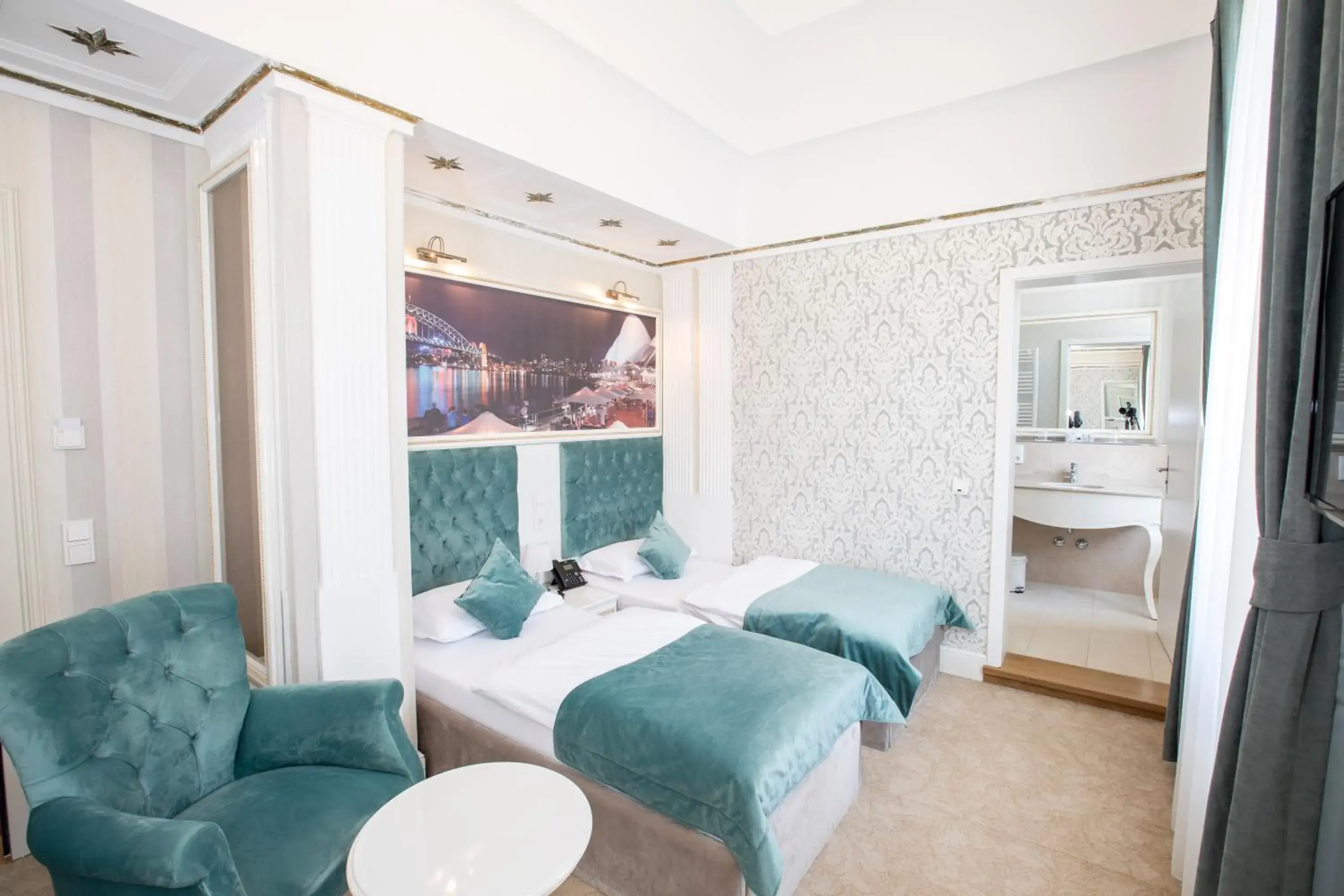 Deluxe Twin Room - single occupancy in Hotel Amts-Apotheke Deluxe Twin Room - single occupancy in Hotel Amts-Apotheke