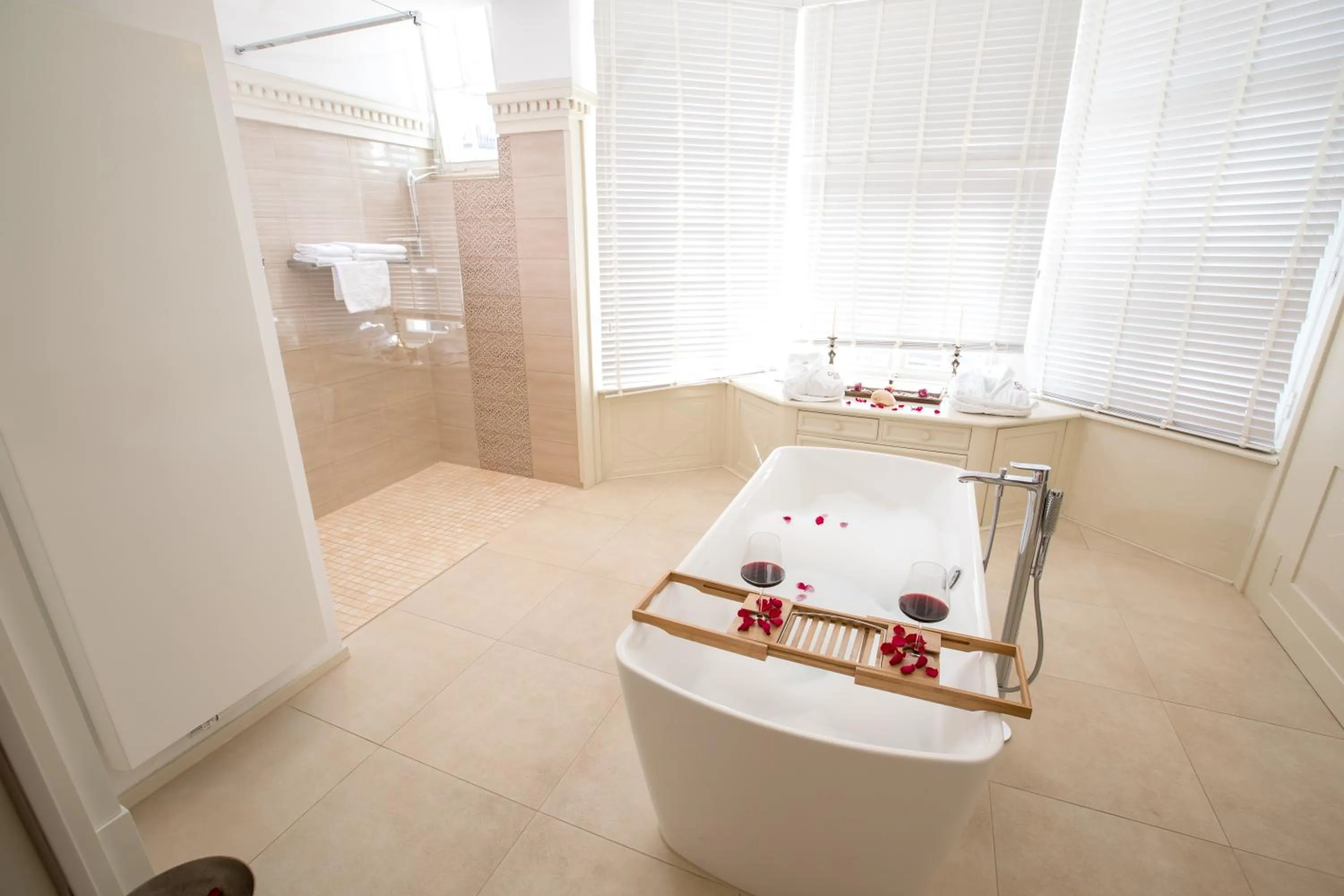 Bathroom in Hotel Amts-Apotheke