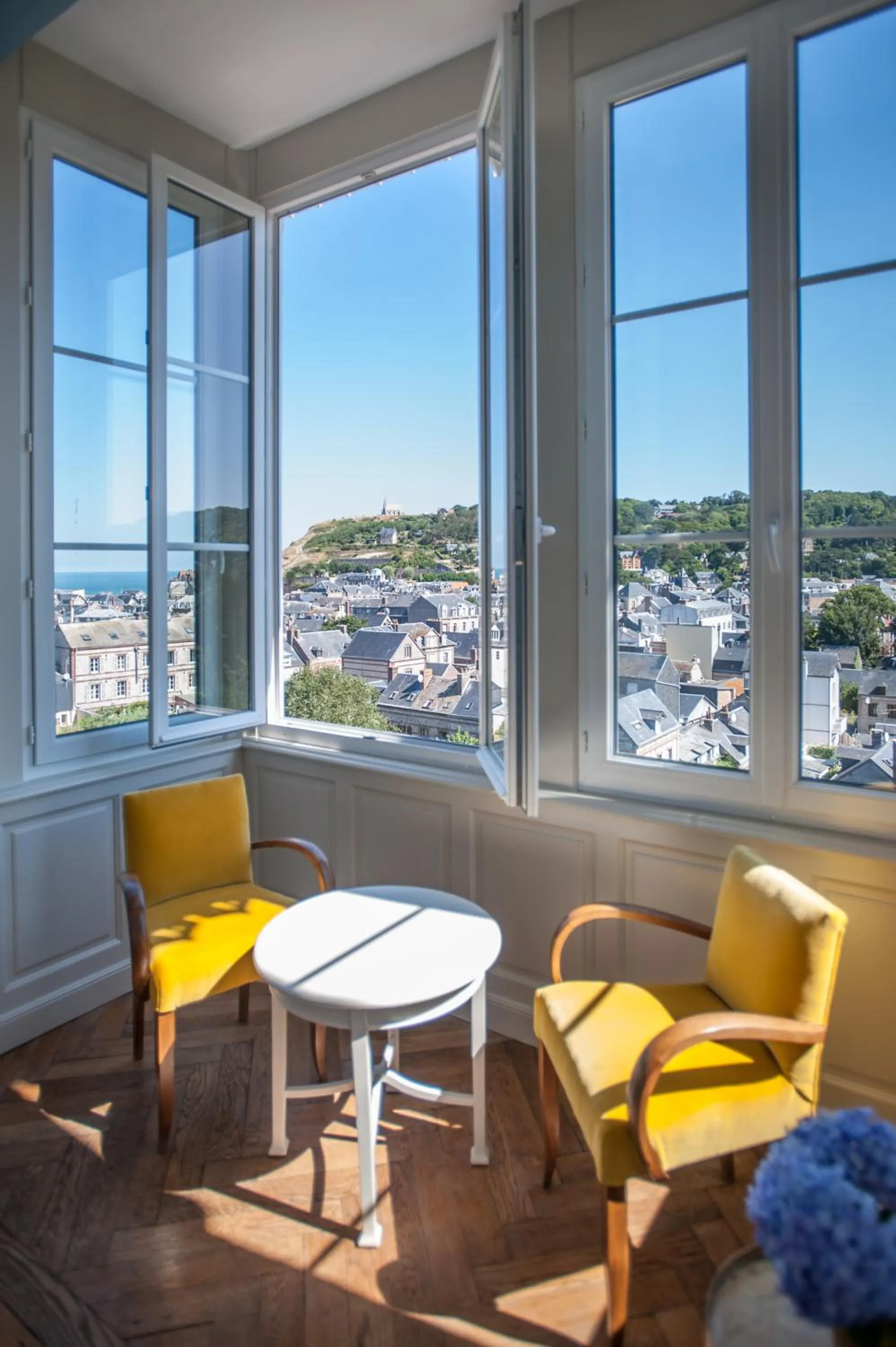 Castel De La Terrasse